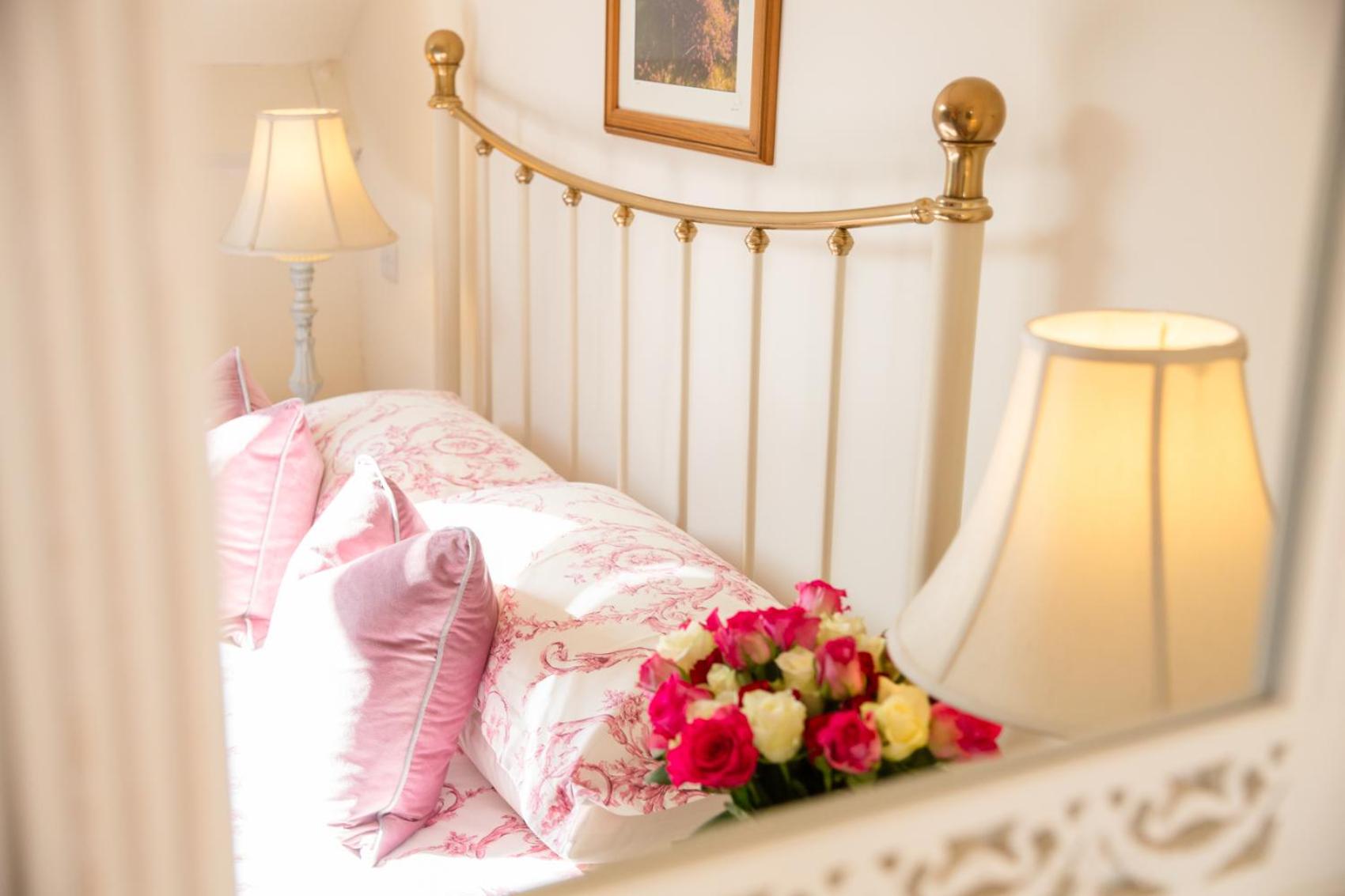 Higher Weddicott Barn Holiday Cottage - Self Catering view 3