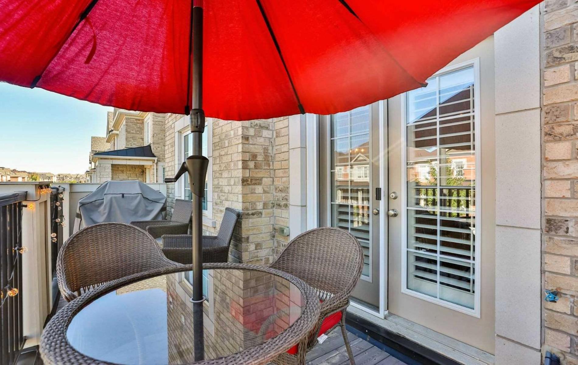 Boutique 3BrStudy Townhouse - Oakville - Property Image 42