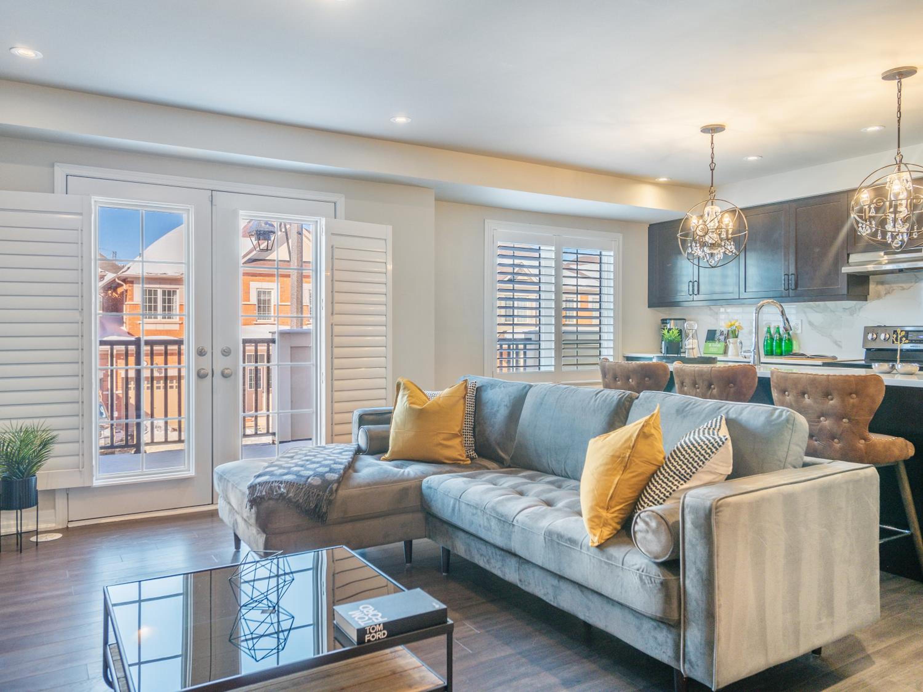 Boutique 3BrStudy Townhouse - Oakville - Property Image 50