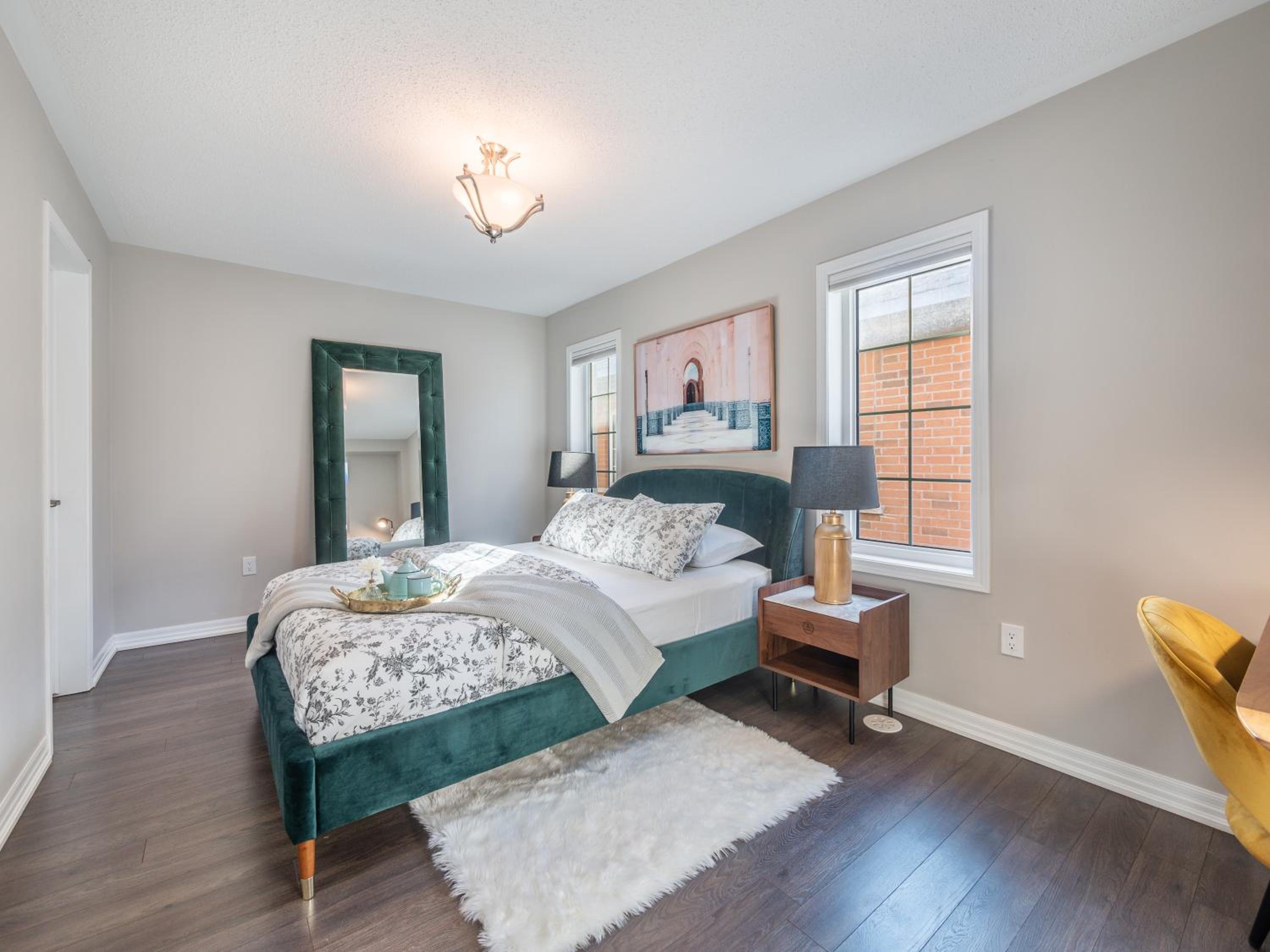 Boutique 3BrStudy Townhouse - Oakville - Property Image 21