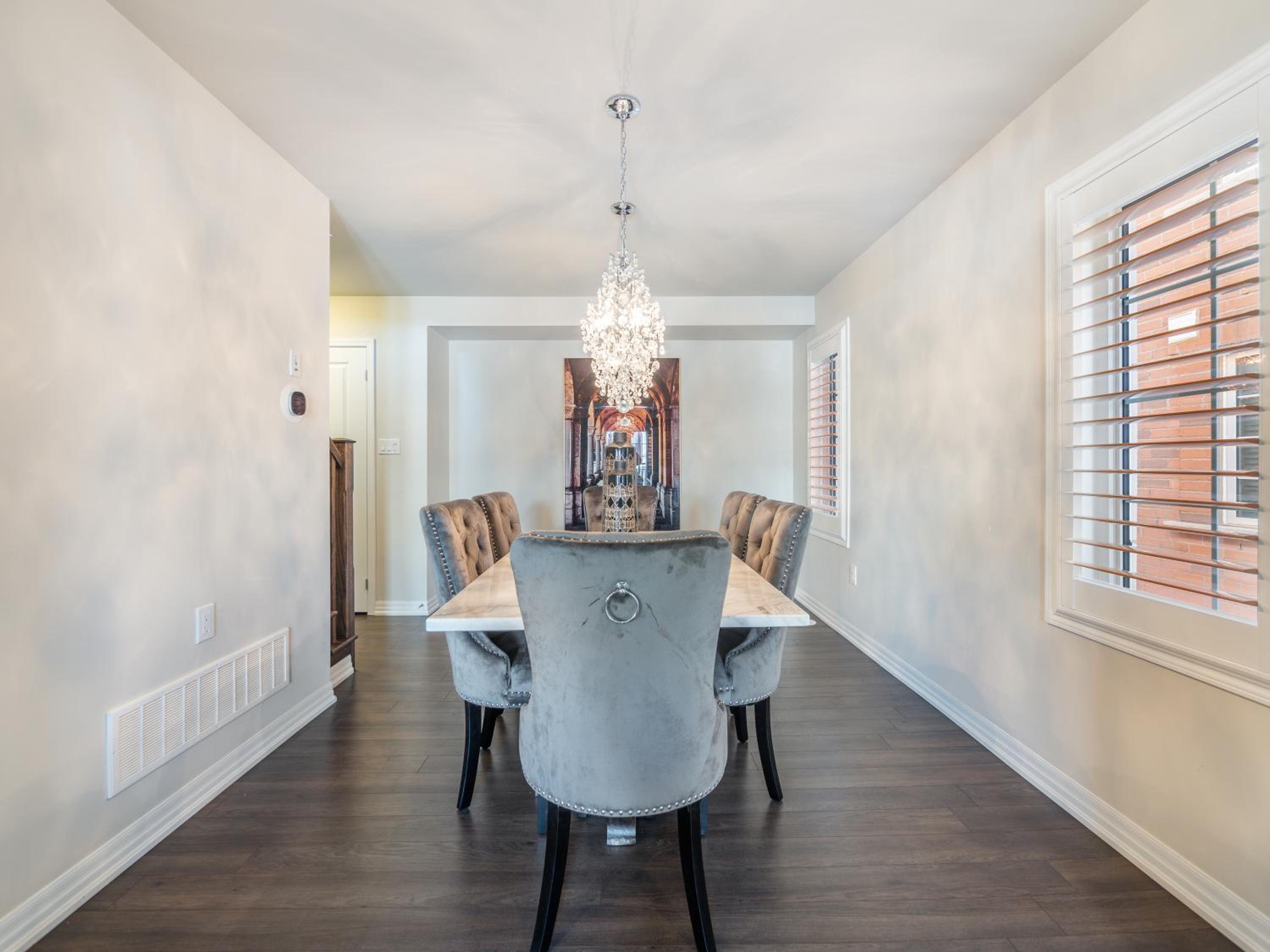 Boutique 3BrStudy Townhouse - Oakville - Property Image 23