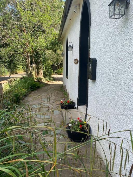 Holly Cottage. Romantic Getaway. Tourist base. view 2