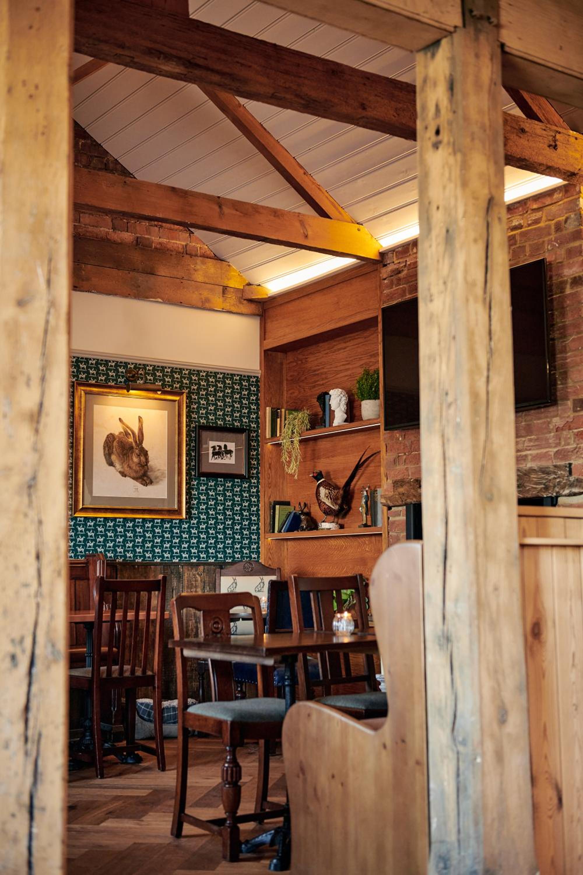 Hare and Hounds - Newbury view 3