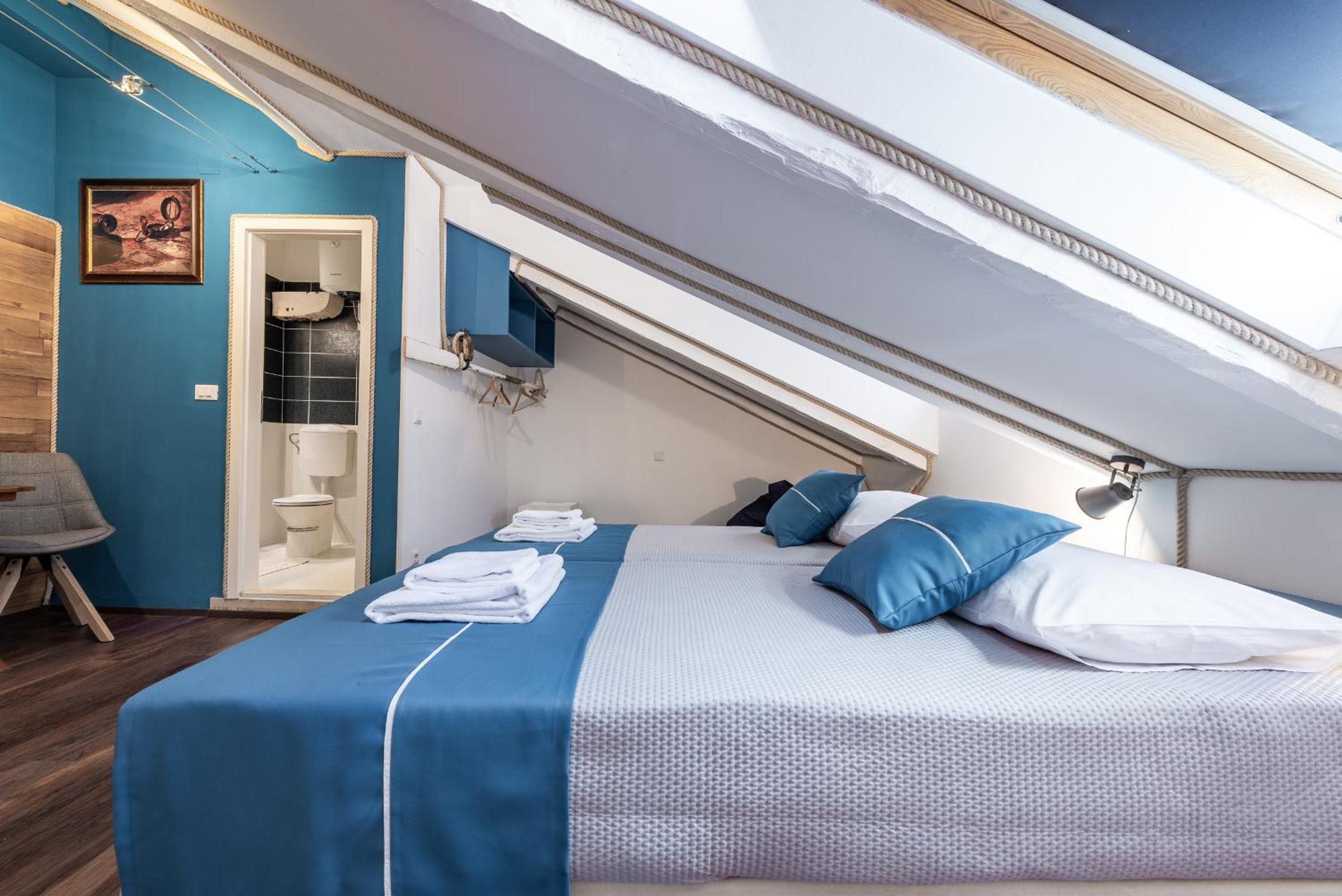 Nautica Room South - Old Town