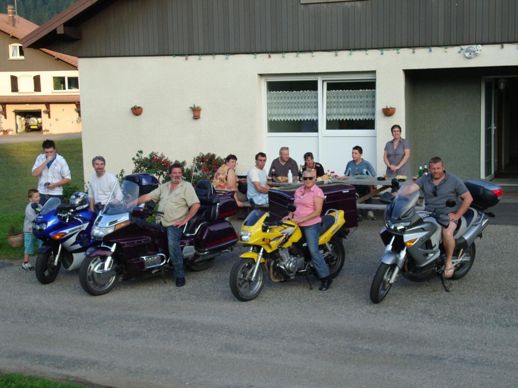 Photo 10