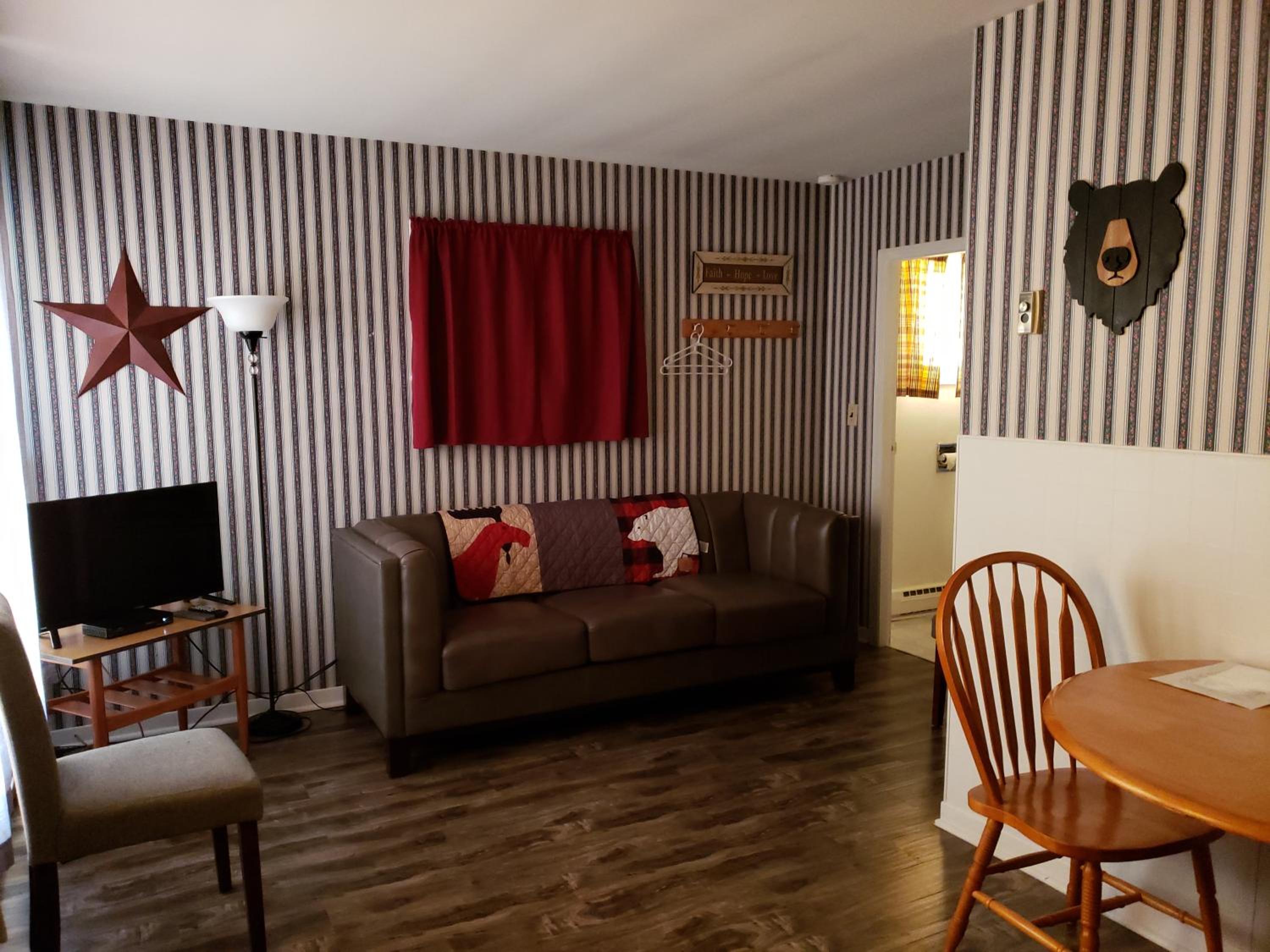 Mountain View Motel & Cottages