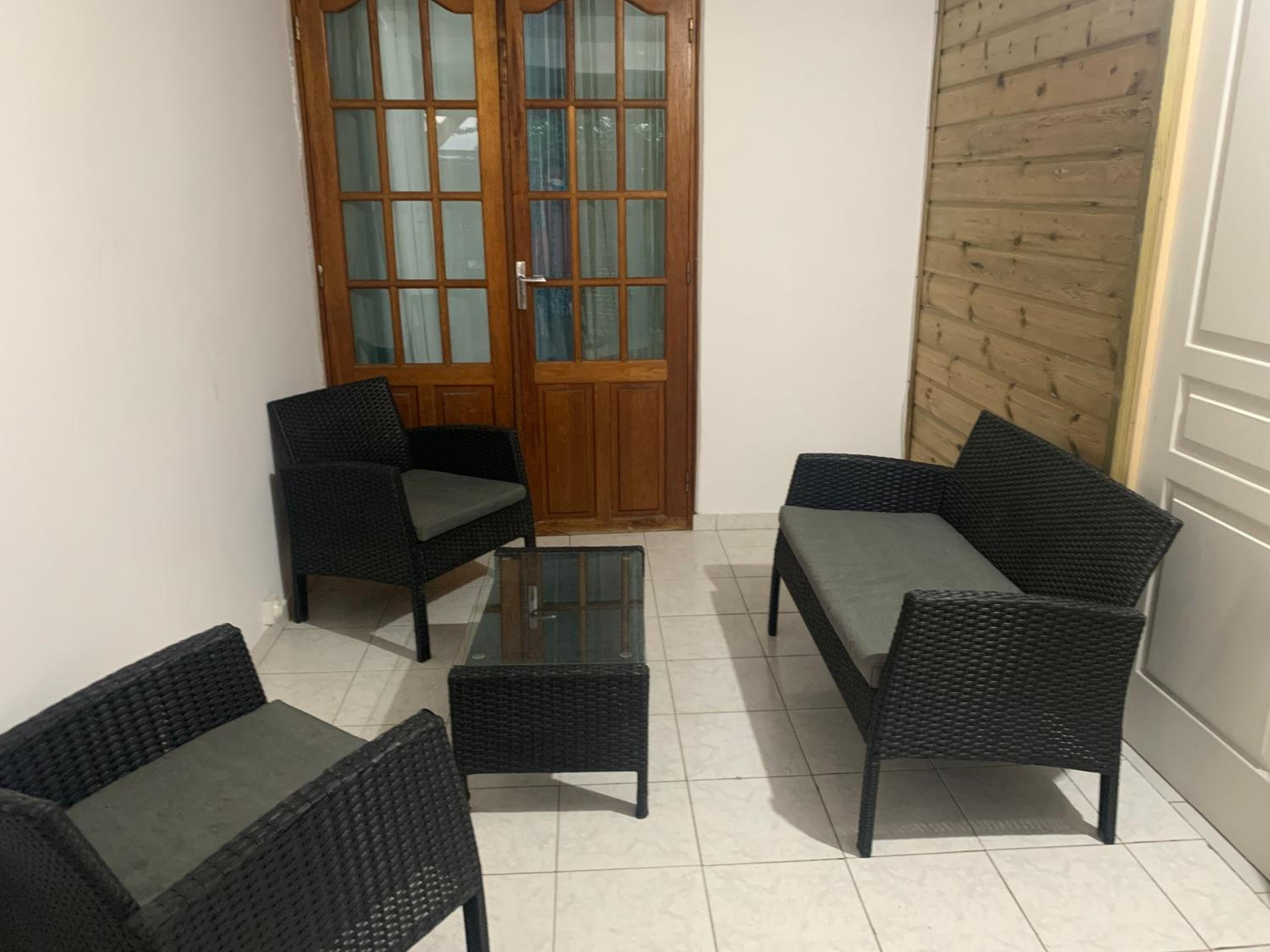 Villa Karata Appartement T3 avec Spa et vue sur mer BAILLIF Basse-Terre view 2