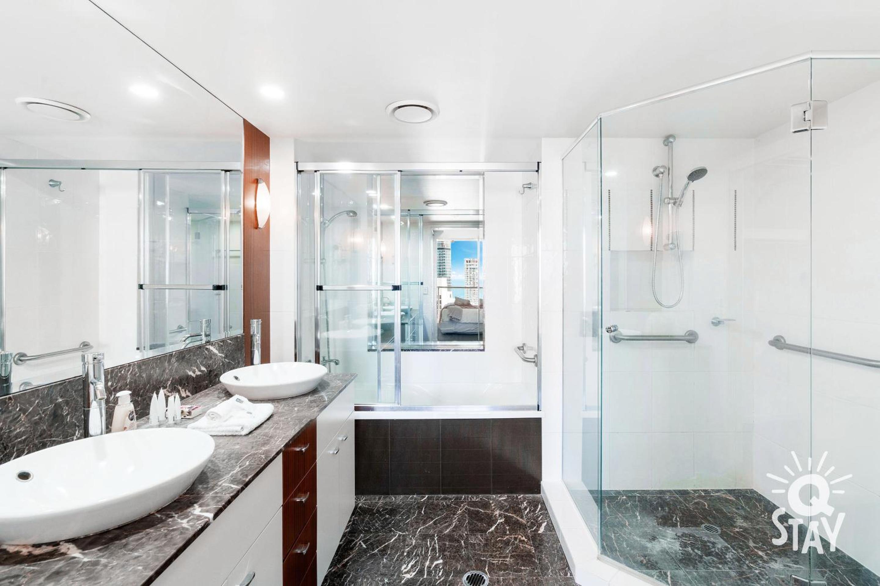 LIMITED 7 NIGHT DEAL in 3 Bedroom 2 Bathroom Ocean View at Chevron Renaissance - KIDS STAY FREE!!!