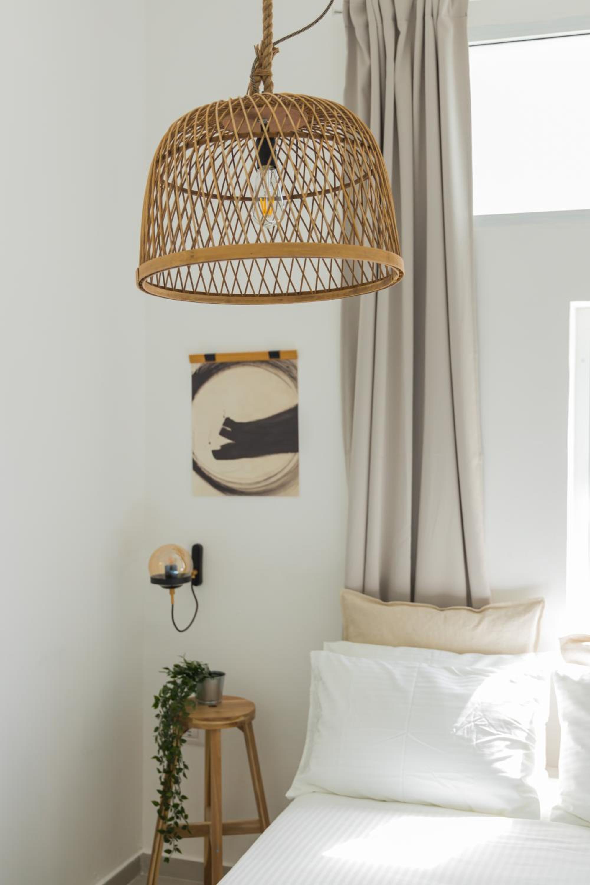 Authentic Carmel Market Apartment with Balcony