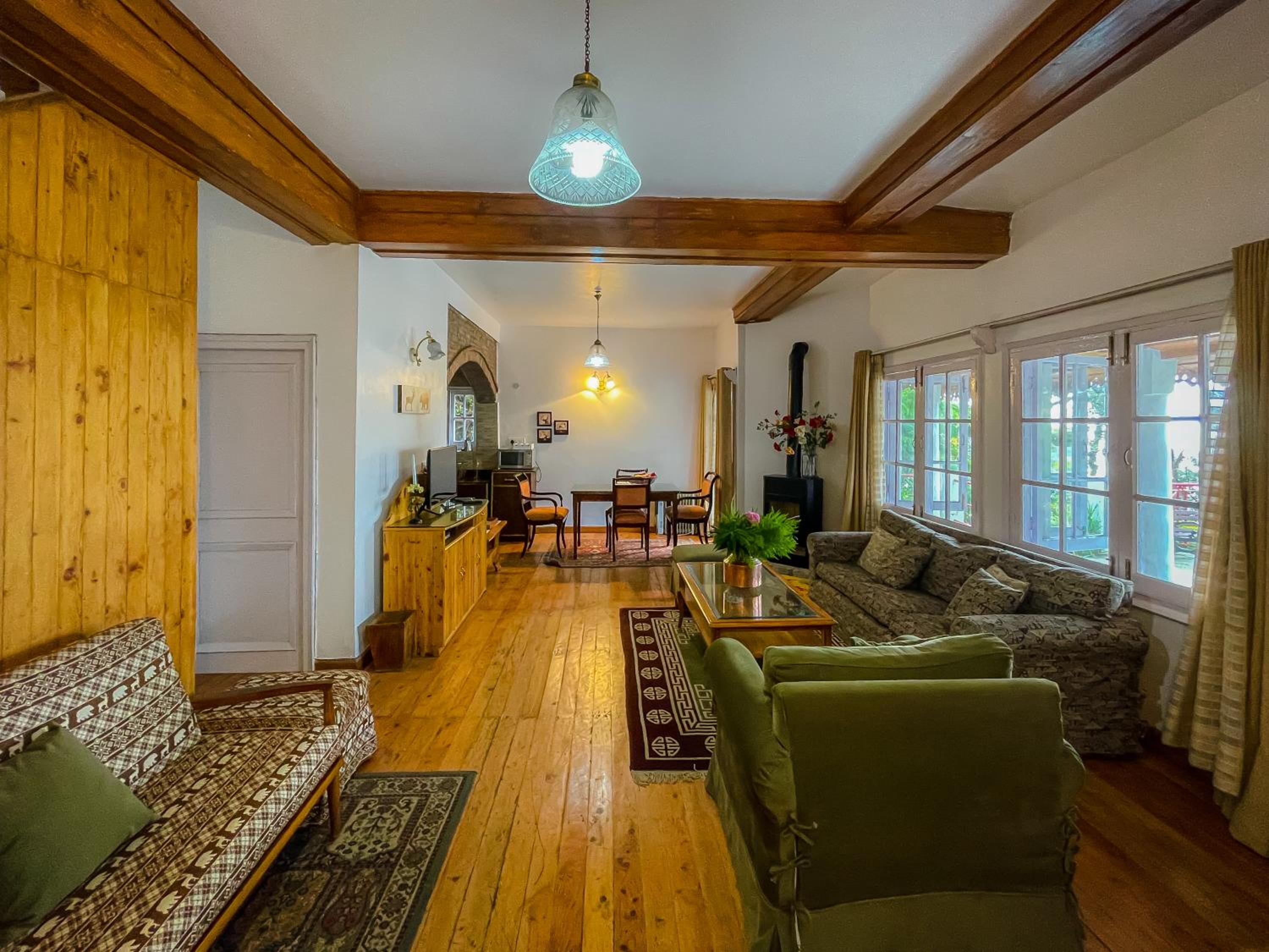 Birdwood Cottages view 4
