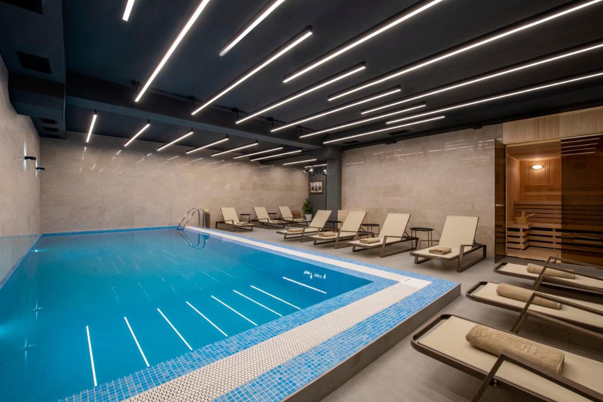 indoor pool