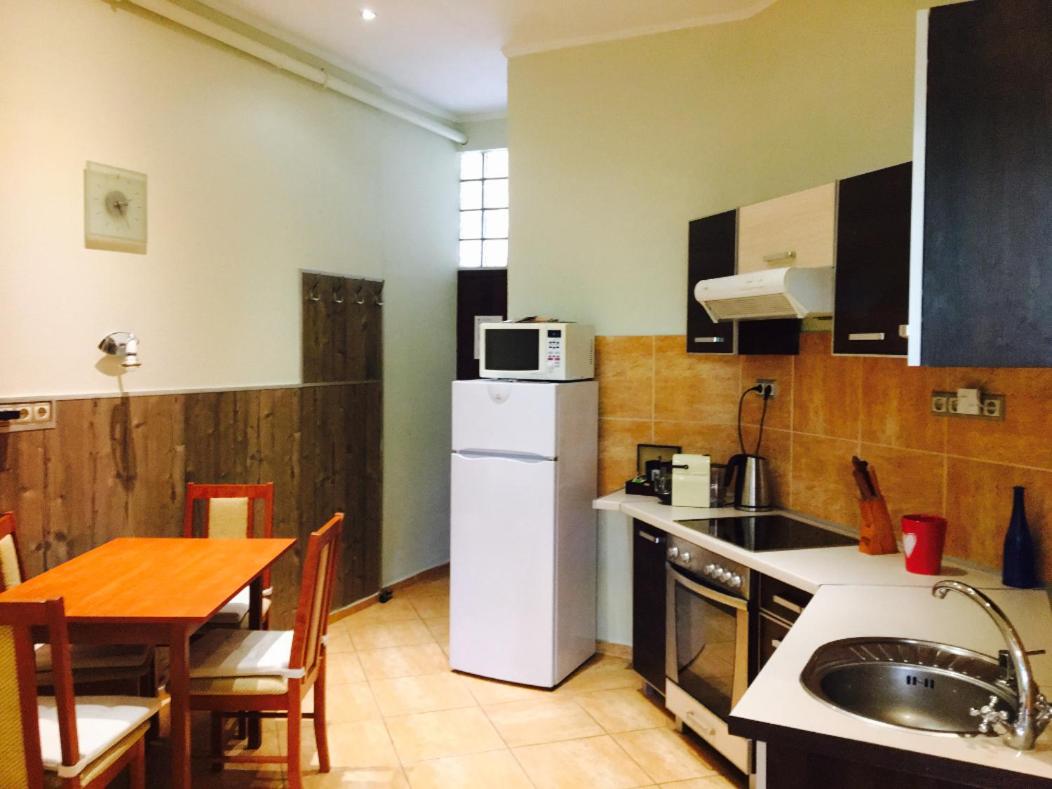 KAZ7 Kazinczy Apartment view 4