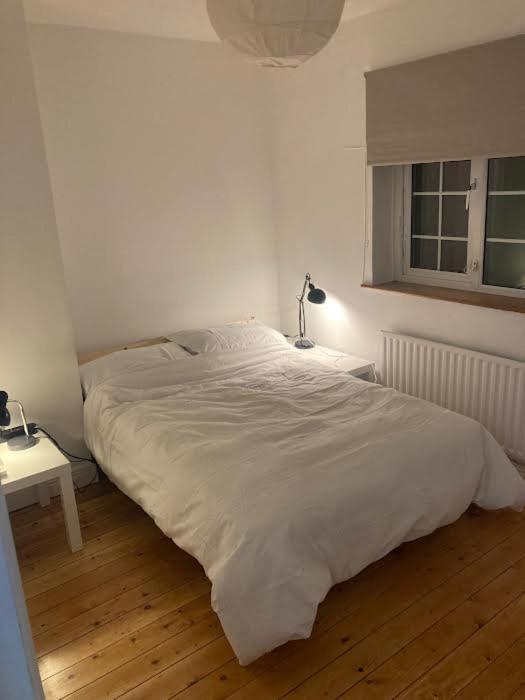 Entire Terraced two story redbrick house with parking in secluded cul de sac
