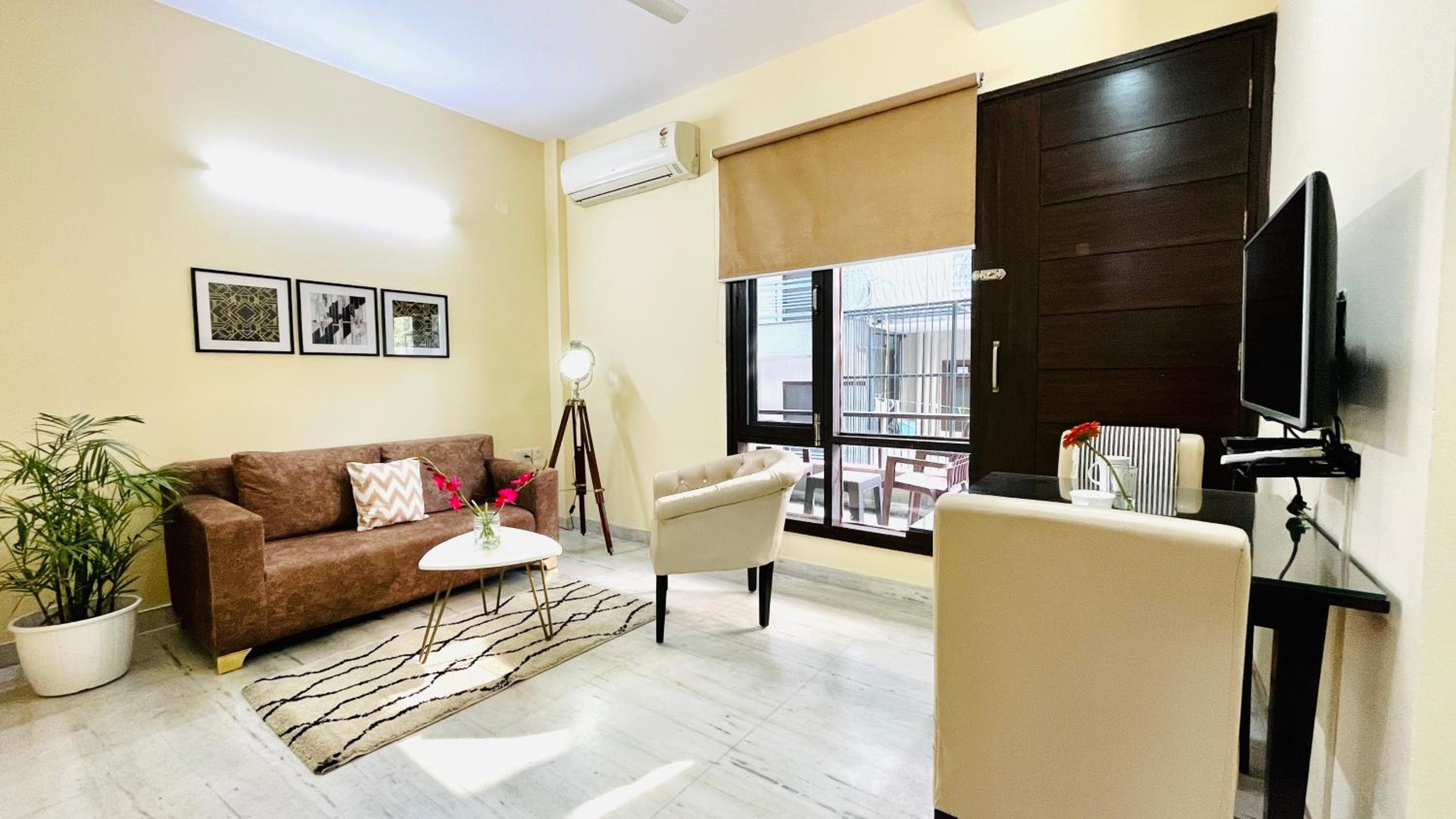 Olive Service Apartments - Artemis view 5