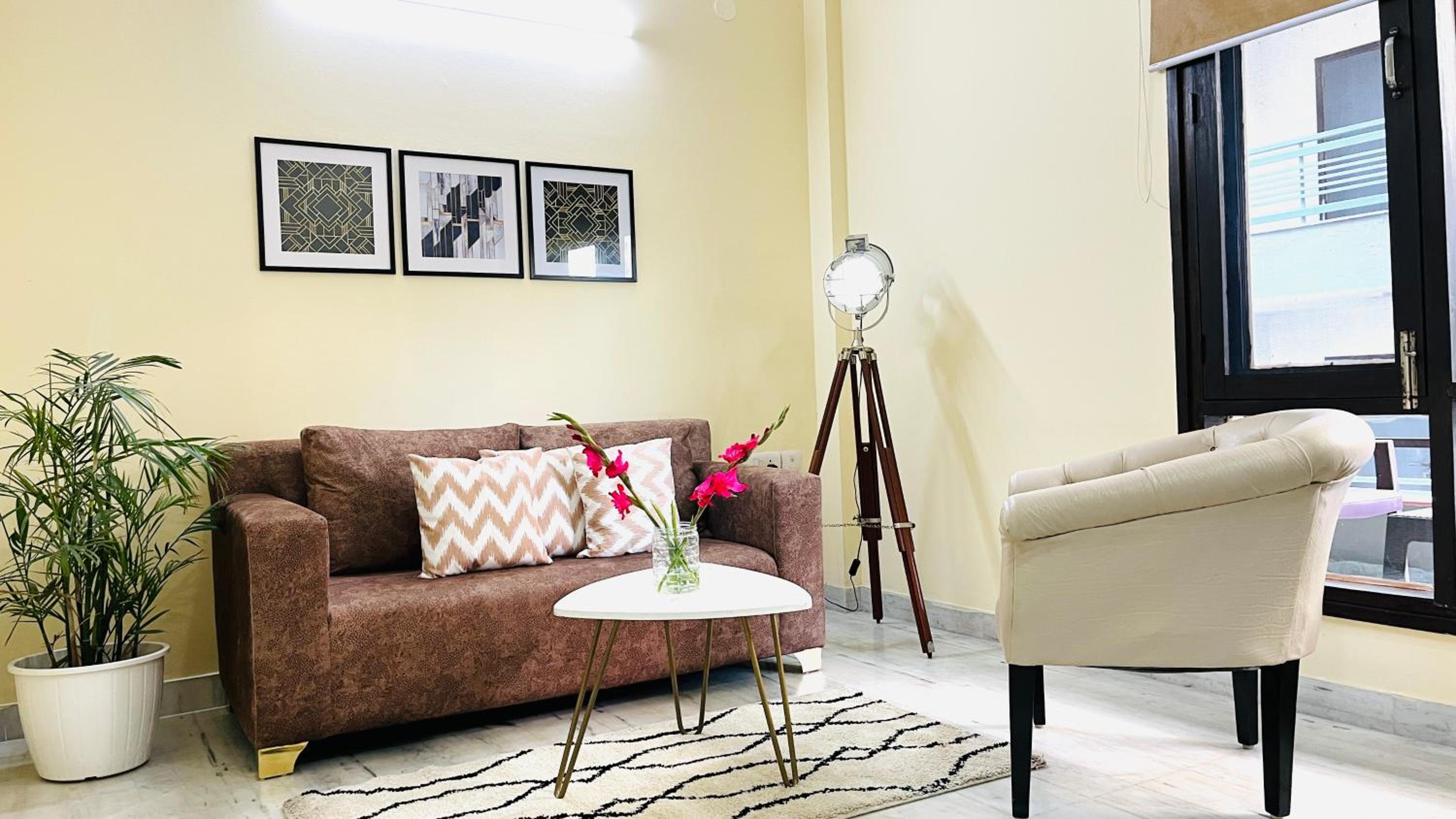 Olive Service Apartments - Artemis view 2