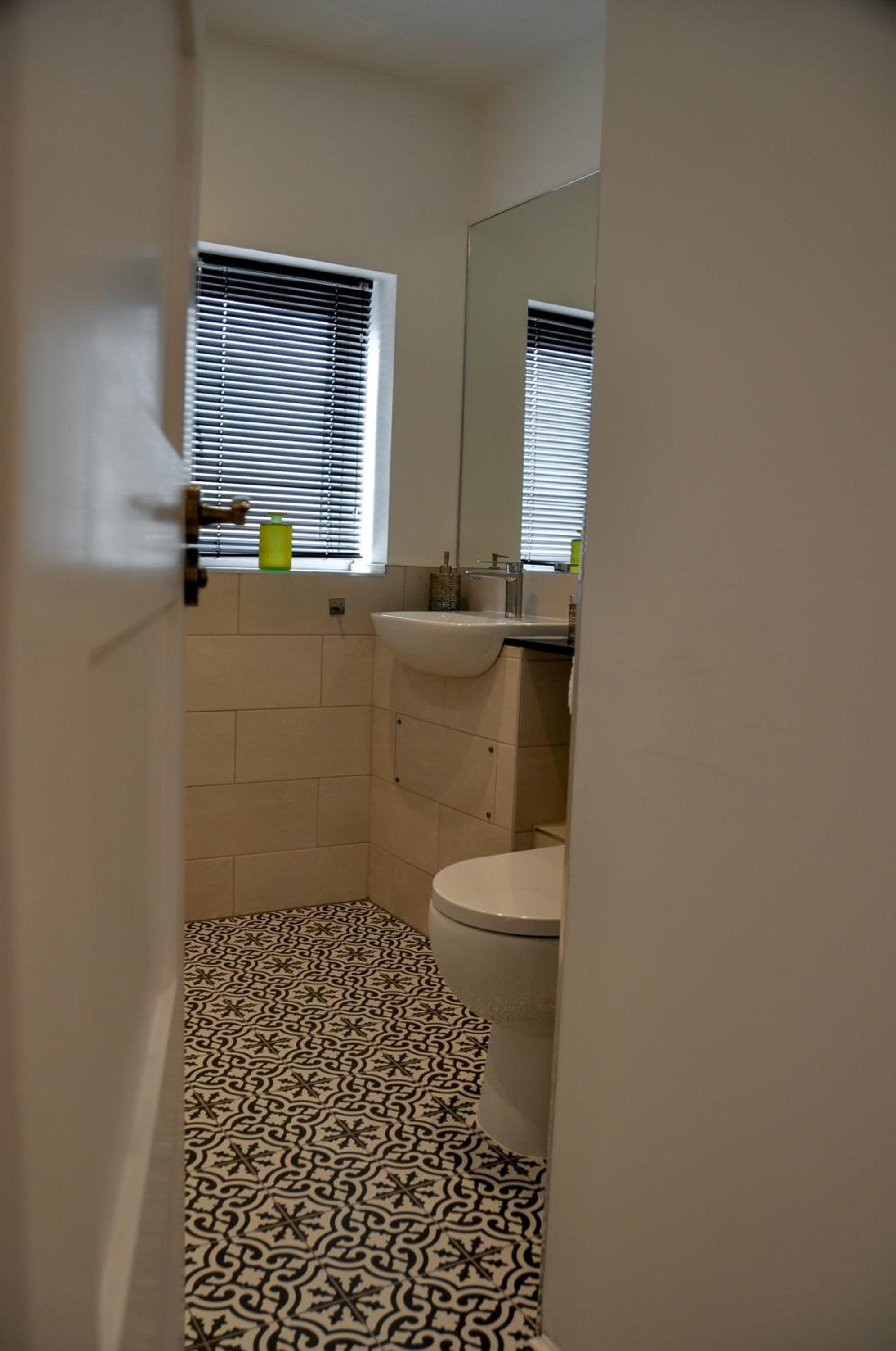 Worcester Vacations - Upstairs at 33 - Self check in boutique accommodation in Worcester Centre - Property Image 13