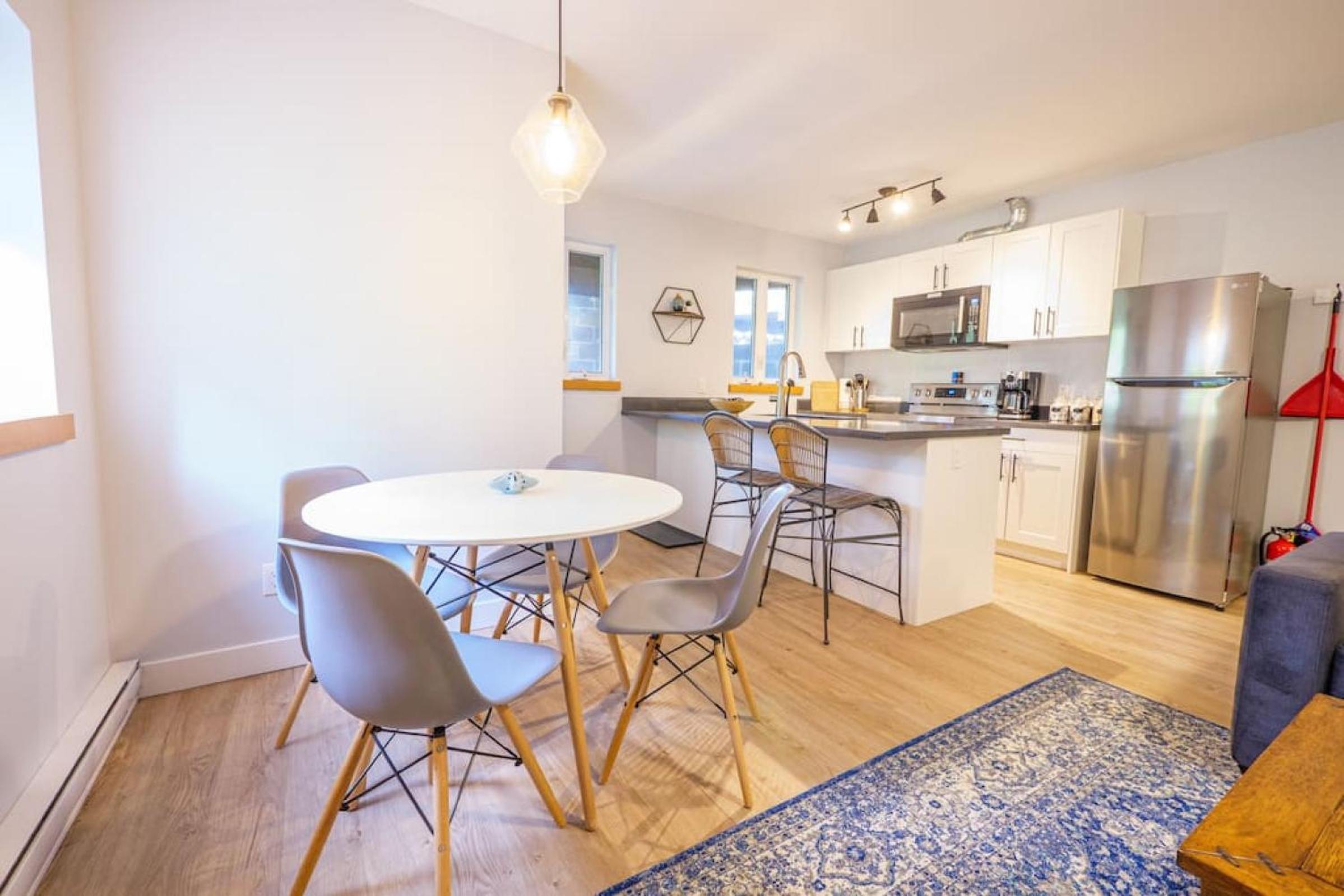 Storm Bay, Modern 1 Bed Suite and Chefs Kitchen