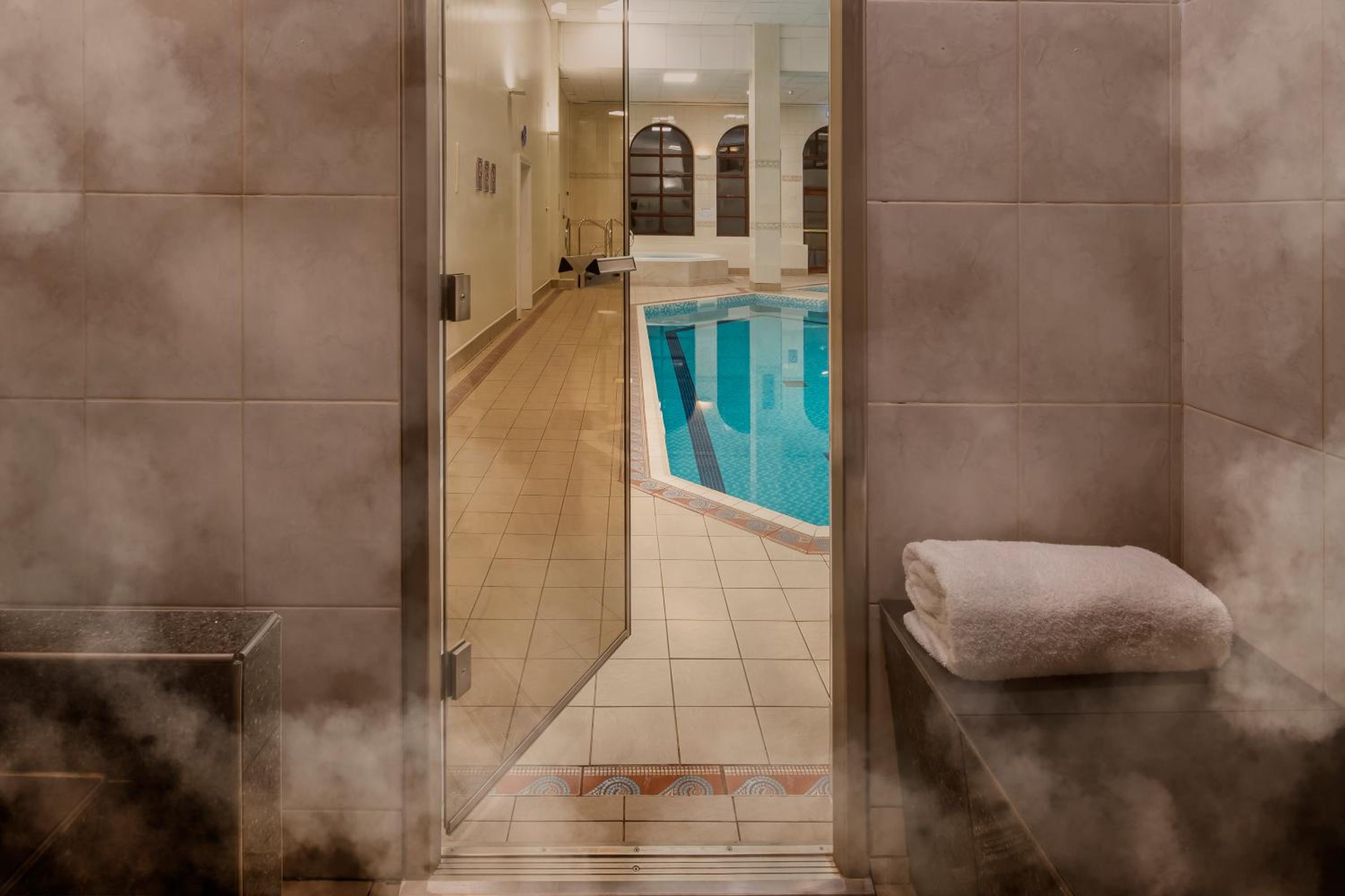Solihull Vacations - Crowne Plaza Solihull, an IHG Hotel - Property Image 4