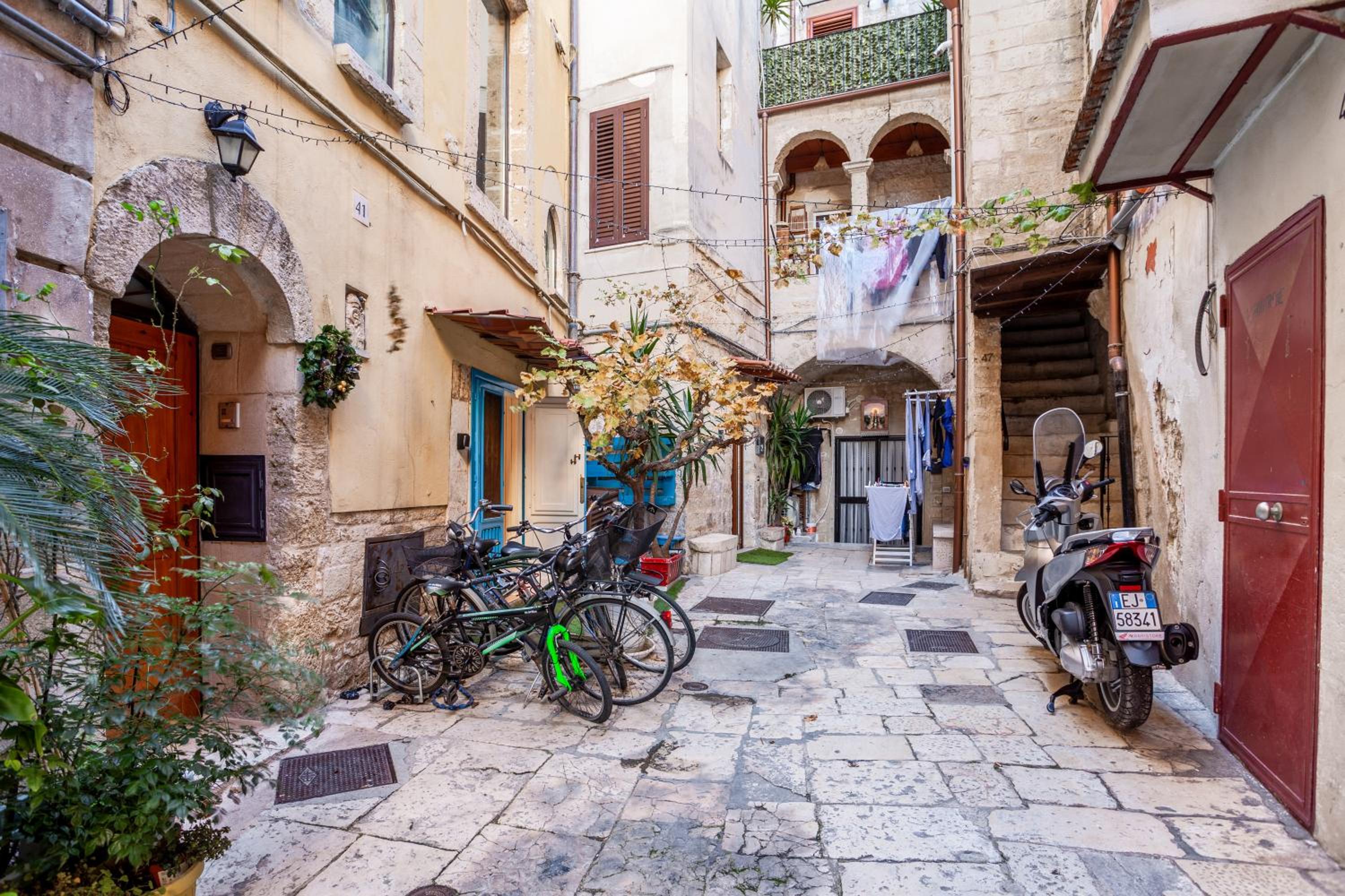GuestHost - La Pergola Apt in the heart of Bari photo 4