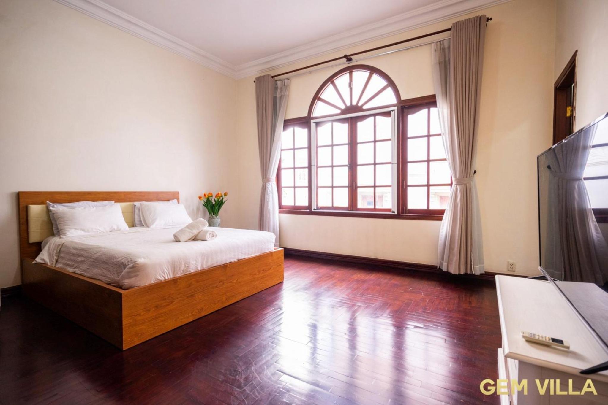 GEM VILLA 10 - 5 Bedroom, 6 Bathroom, Big Pool, Big Garden