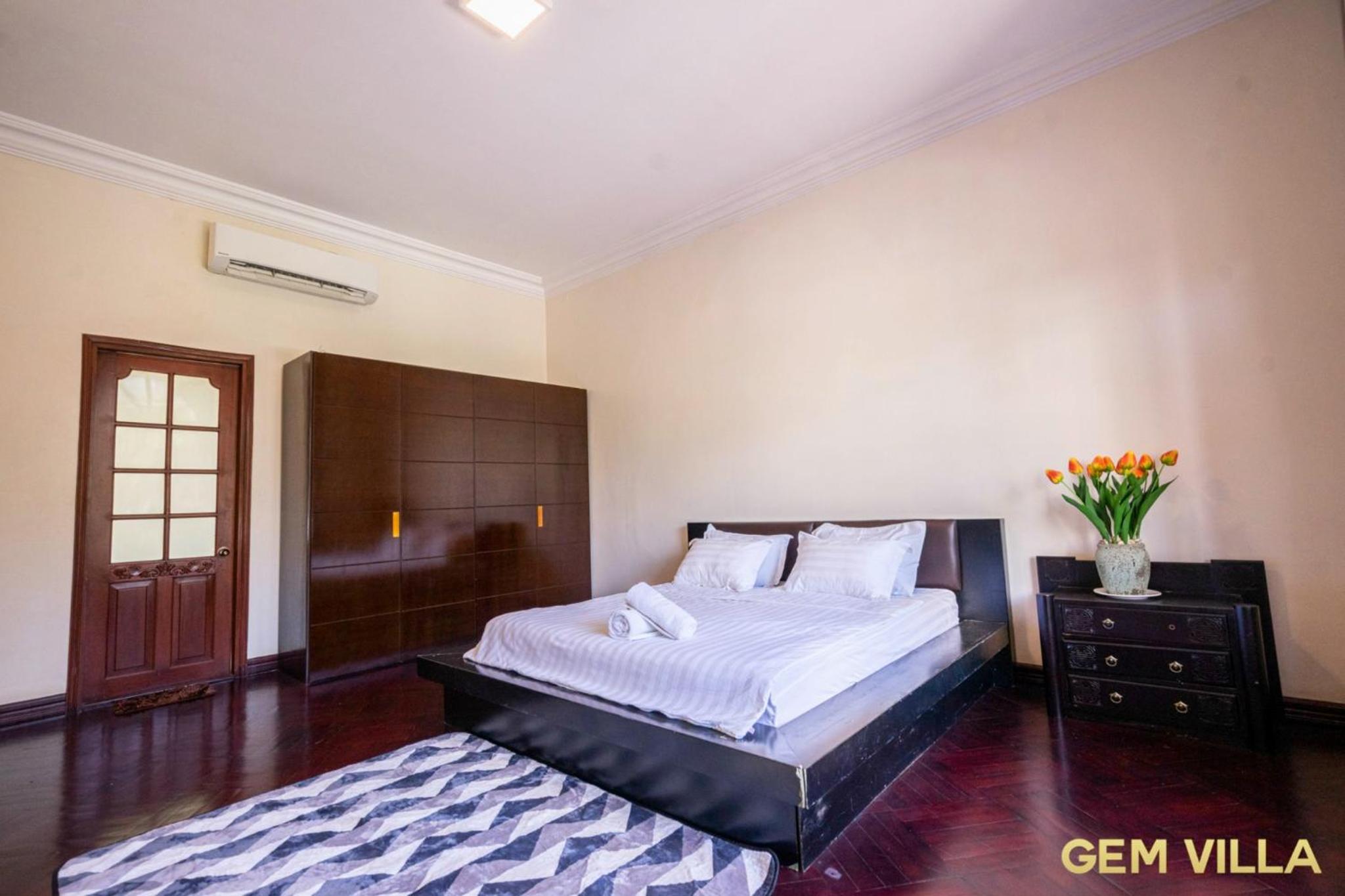 GEM VILLA 10 - 5 Bedroom, 6 Bathroom, Big Pool, Big Garden