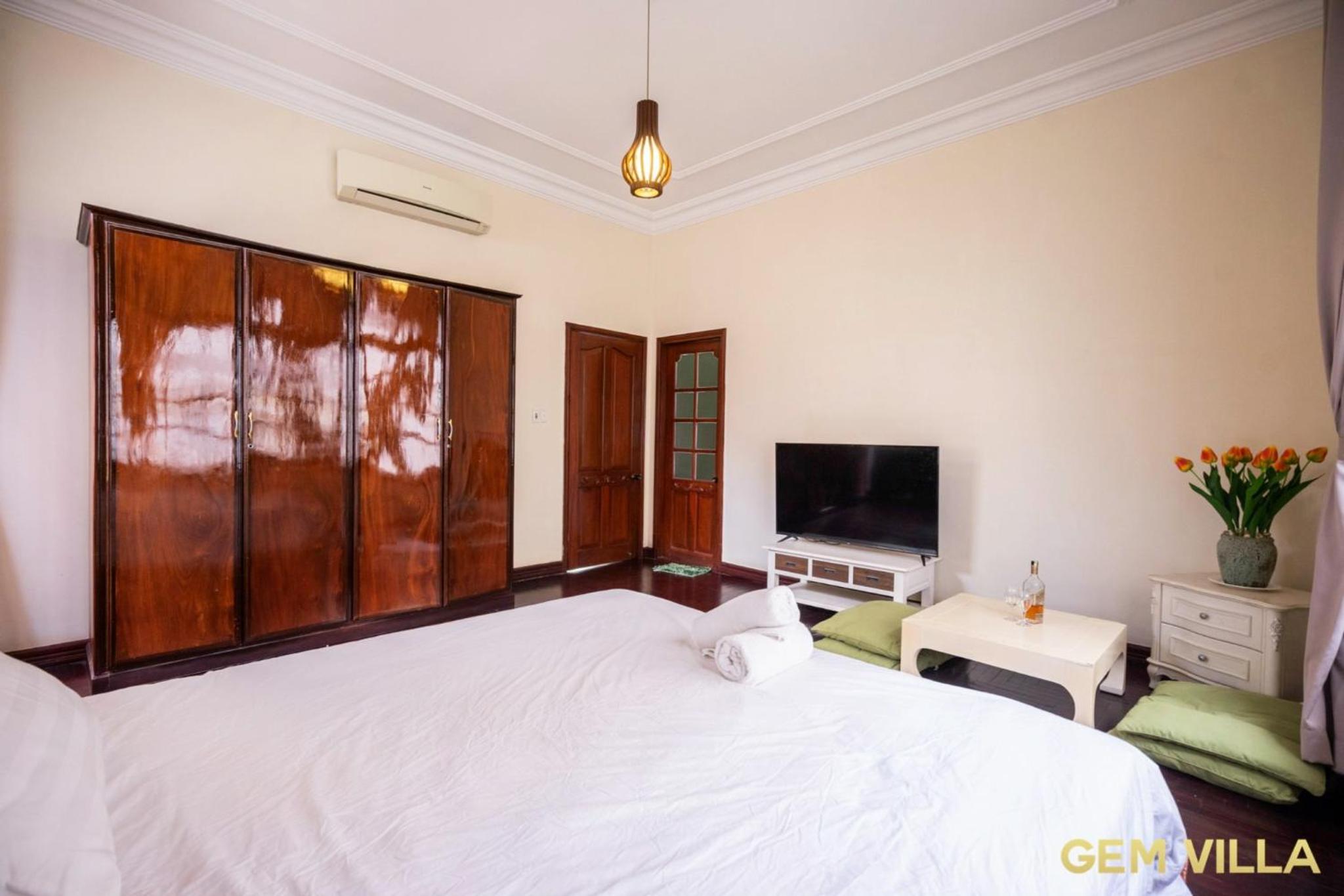 GEM VILLA 10 - 5 Bedroom, 6 Bathroom, Big Pool, Big Garden