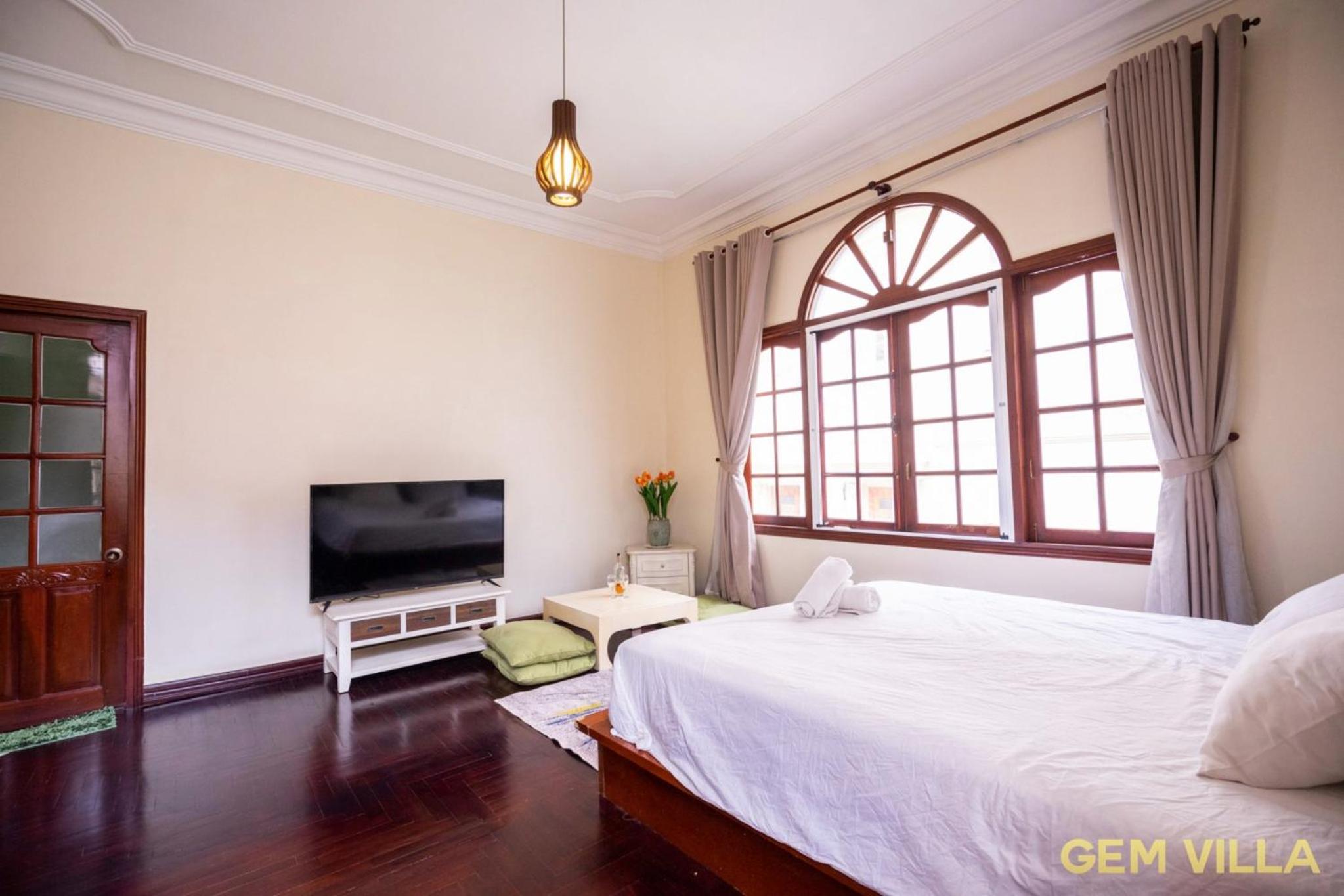 GEM VILLA 10 - 5 Bedroom, 6 Bathroom, Big Pool, Big Garden