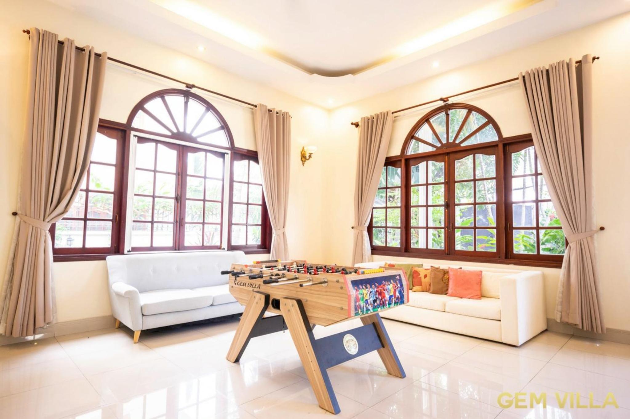 GEM VILLA 10 - 5 Bedroom, 6 Bathroom, Big Pool, Big Garden