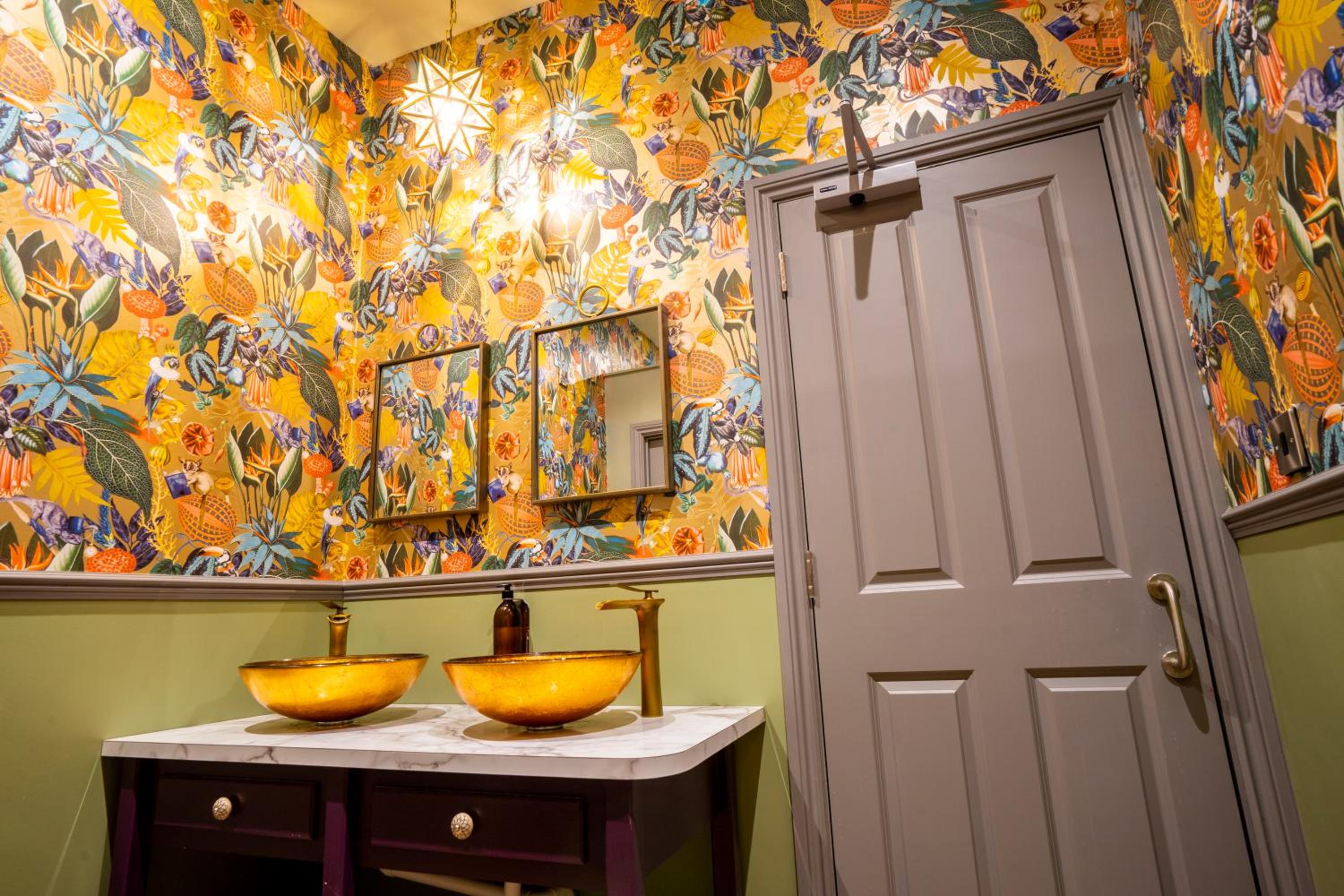 Glastonbury Vacations - The Crown Hotel - Property Image 7
