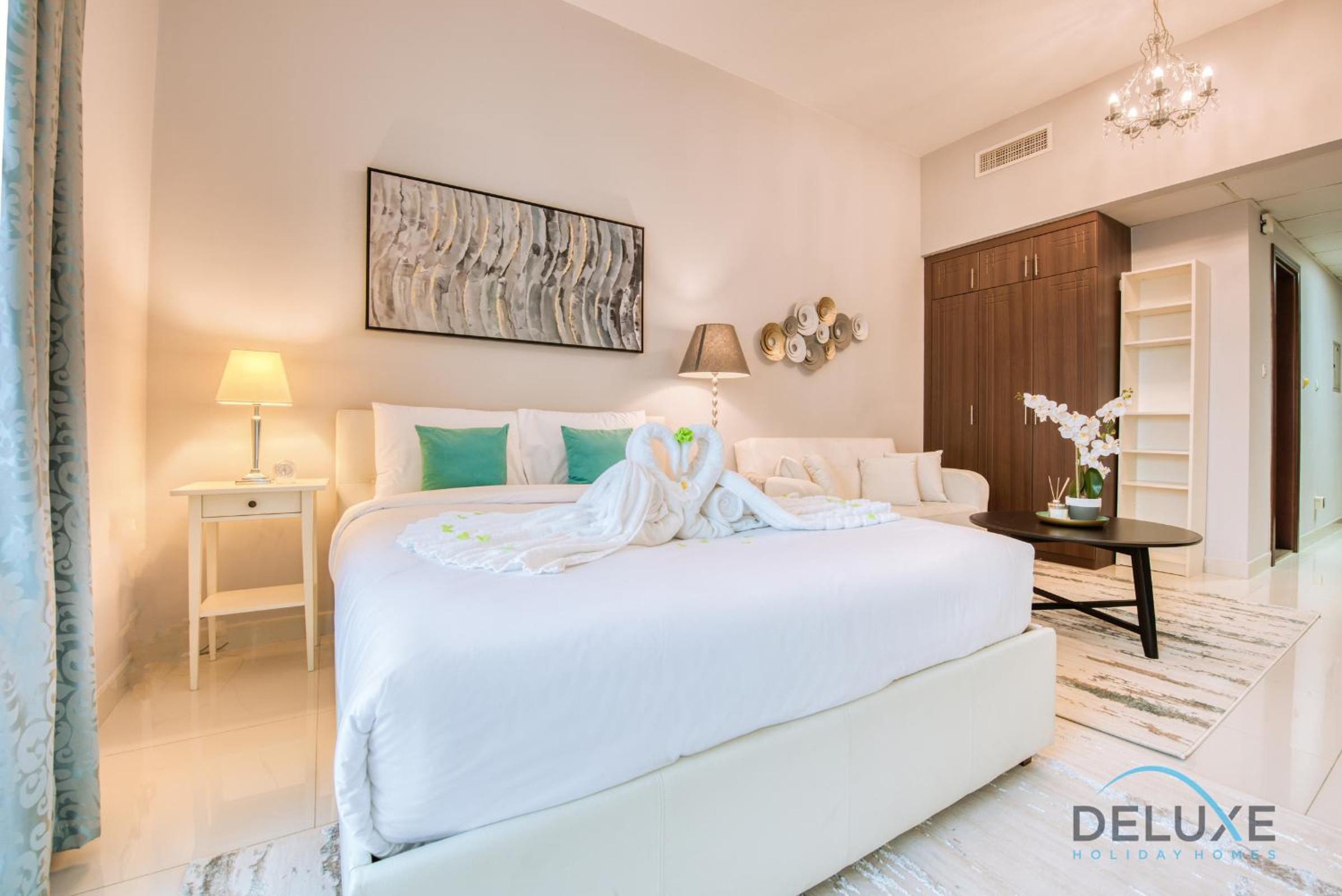 Serene Studio in Elite Residences 4 Sports City by Deluxe Holiday Homes