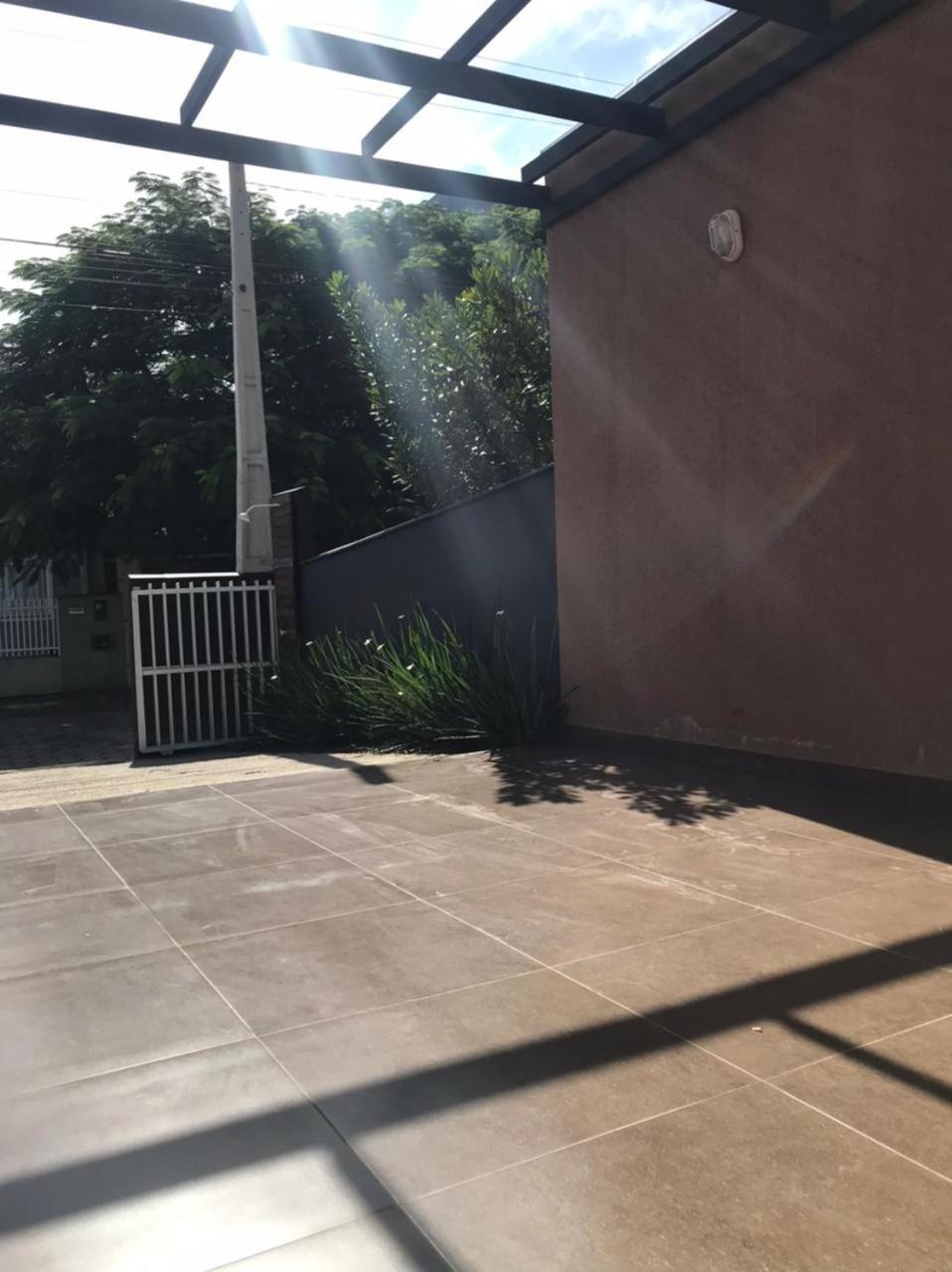 Casa Enseada, Prainha para até 6 próx mar com 2 ar split