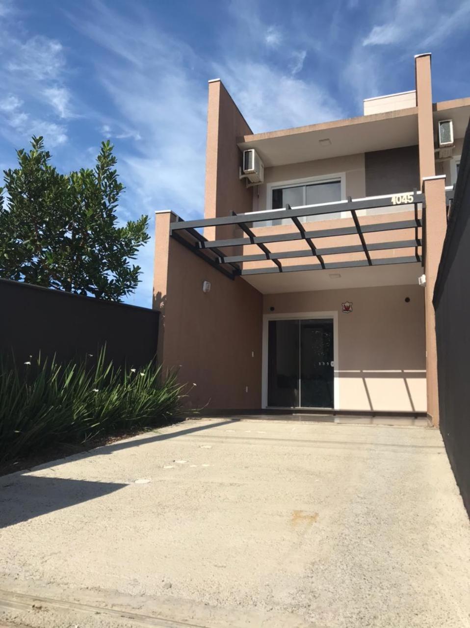 Casa Enseada, Prainha para até 6 próx mar com 2 ar split