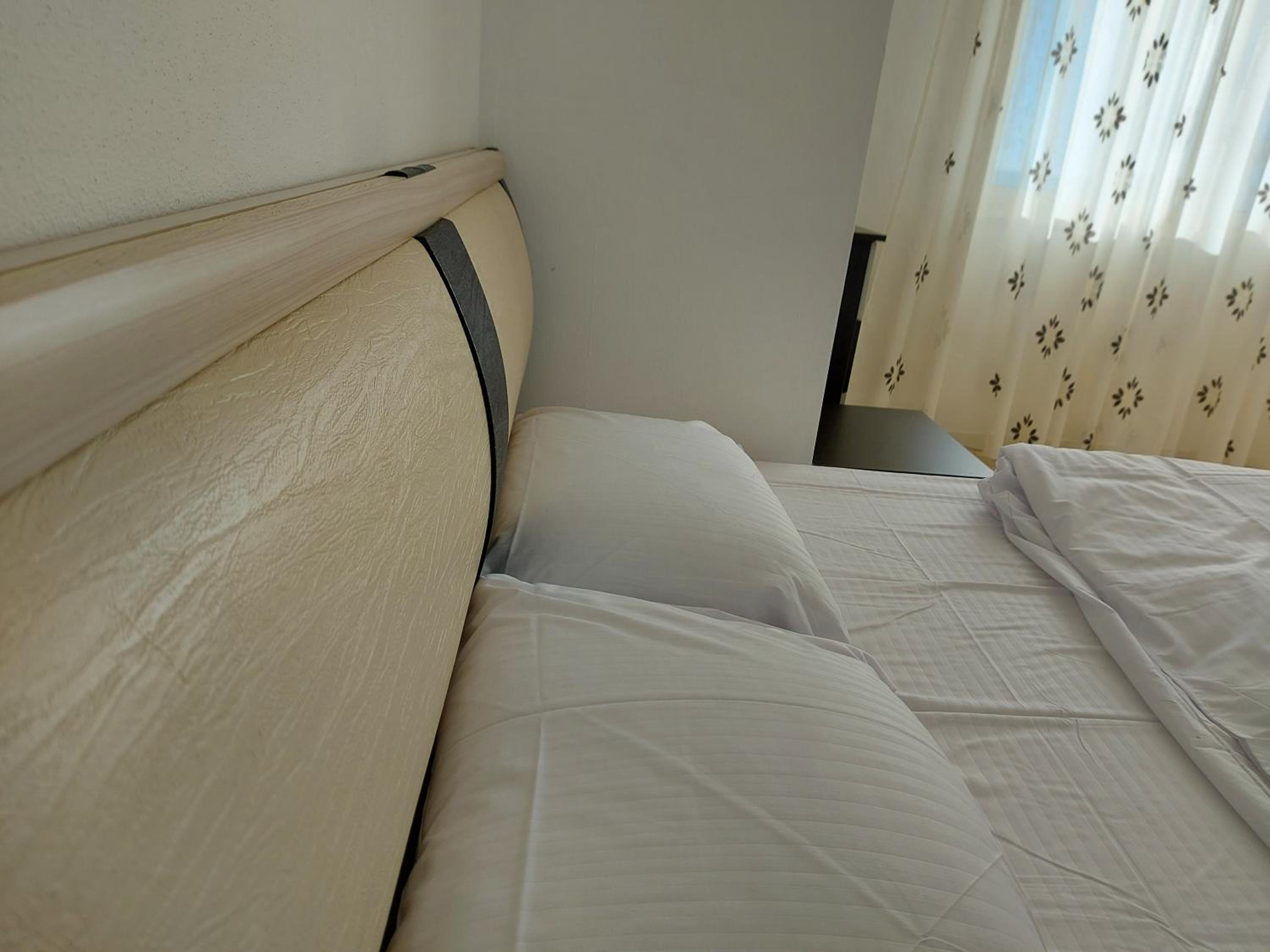 Bral Apartment 7 - Two-Bedroom with Seaview