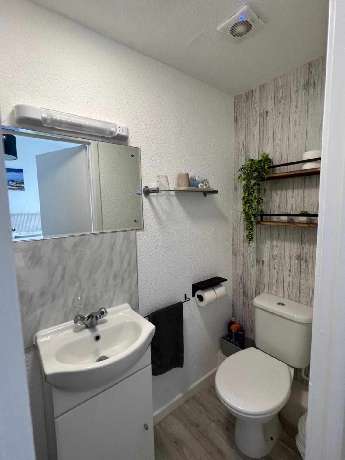 Lindholme Guest House