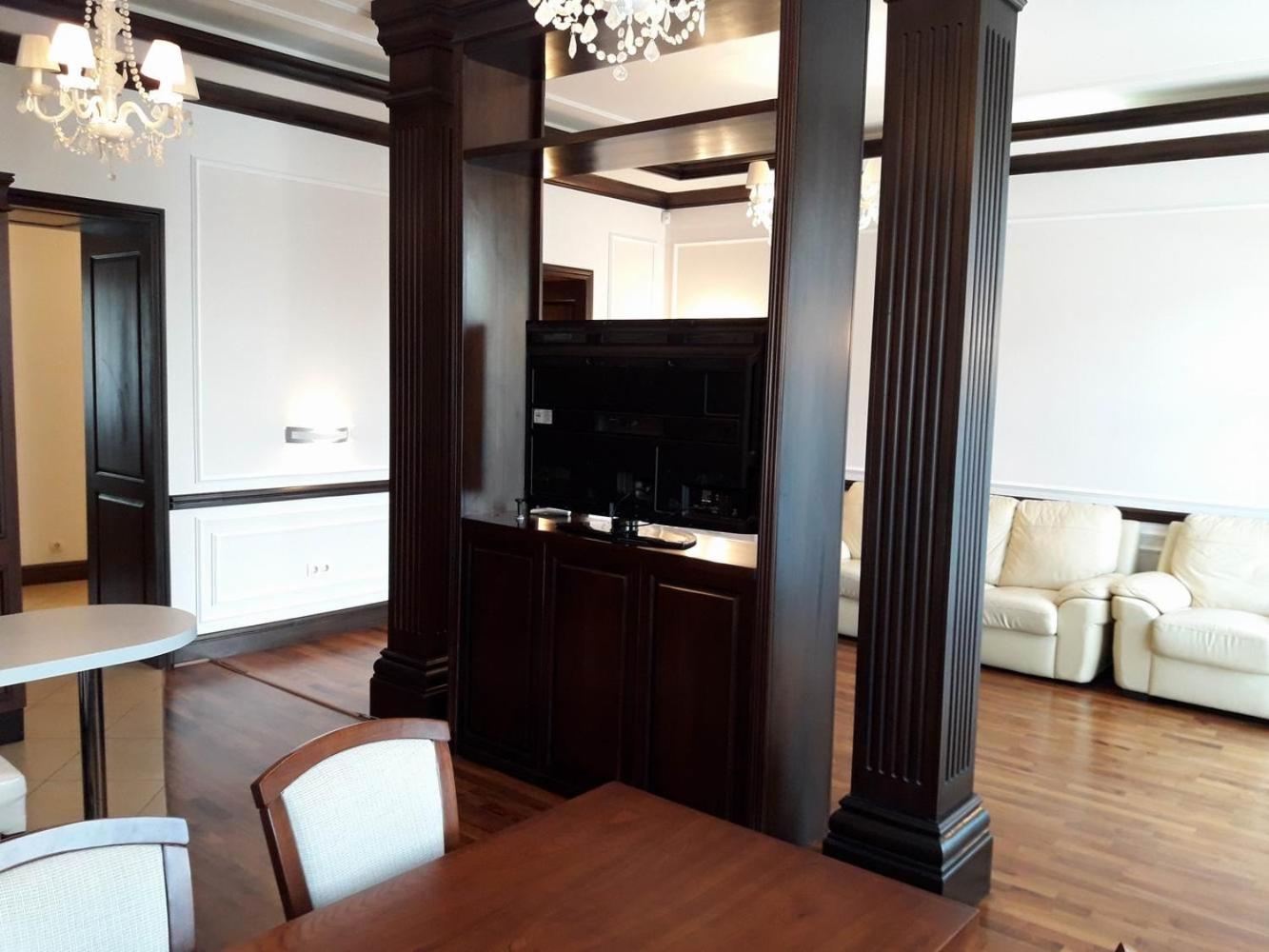 View apartment on the main street Khreshchatyk 17 view 5