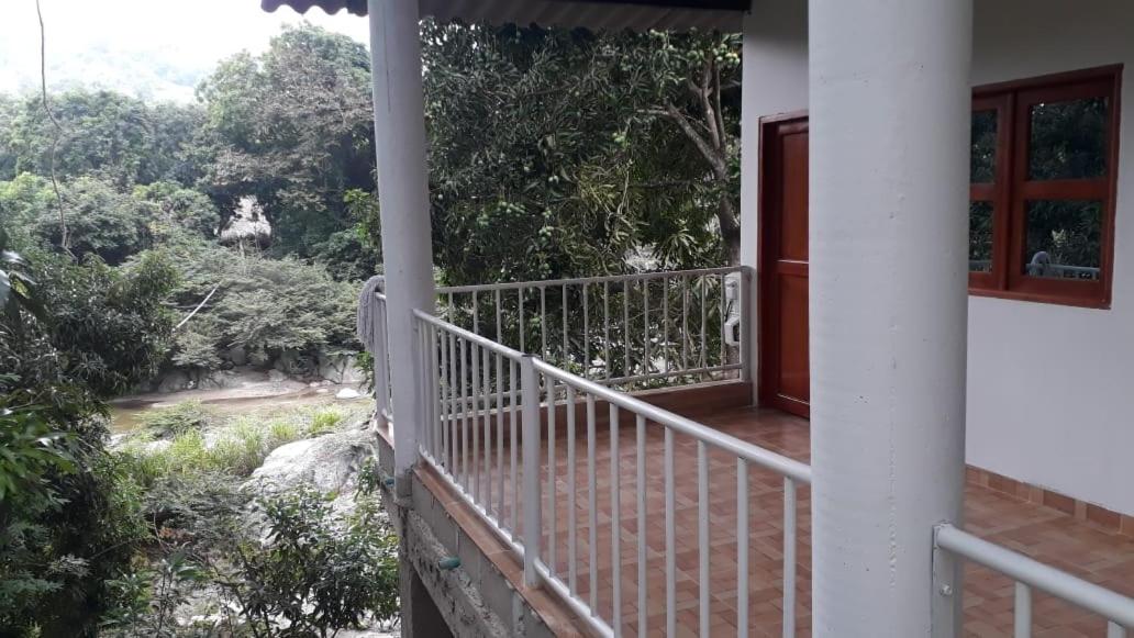 Hostal Y Balneario La Danta
