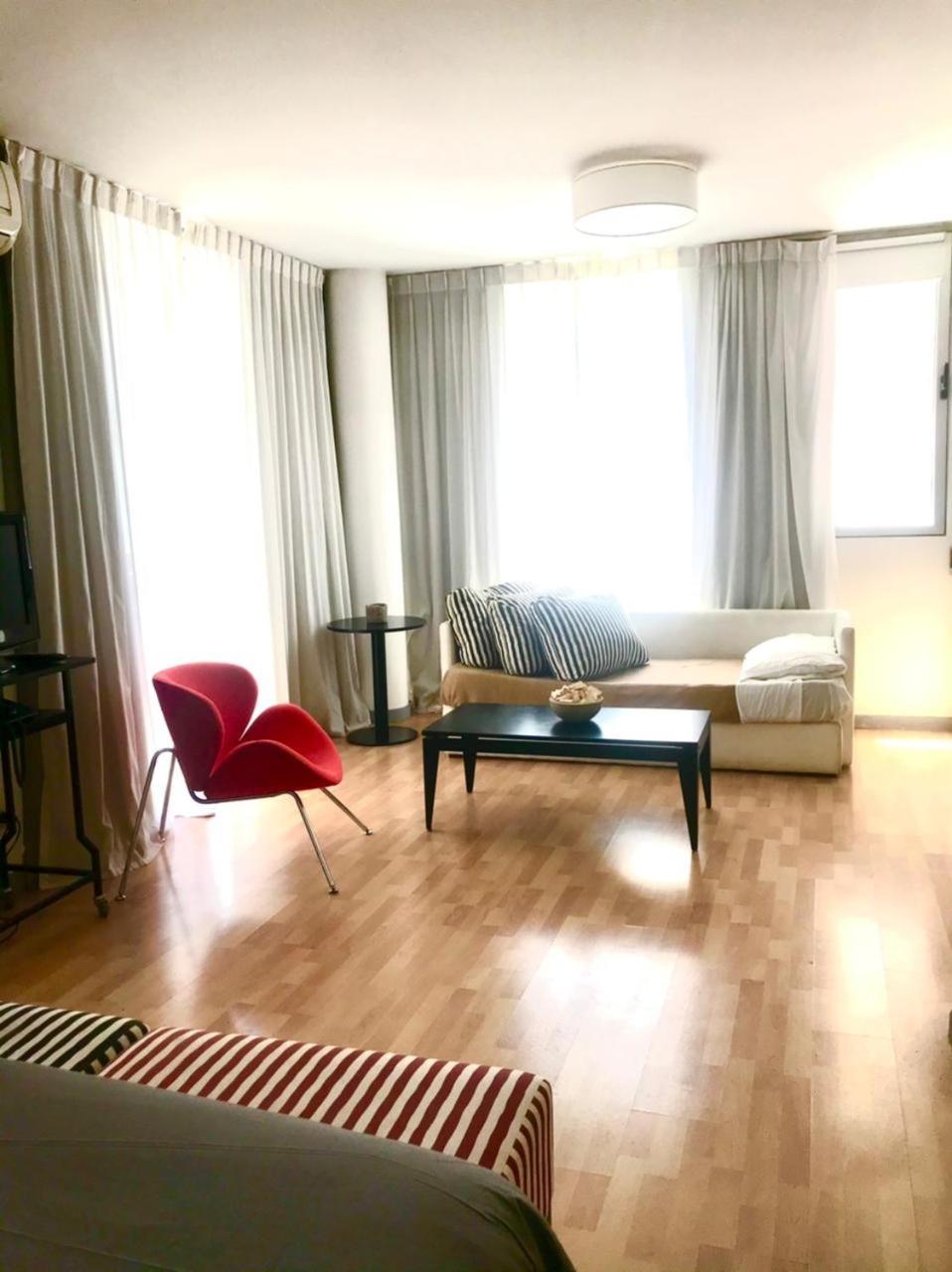 Apartamentos Libertador, Martinez