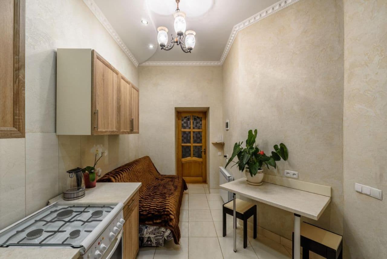 Apartments Stepana Bandery view 4