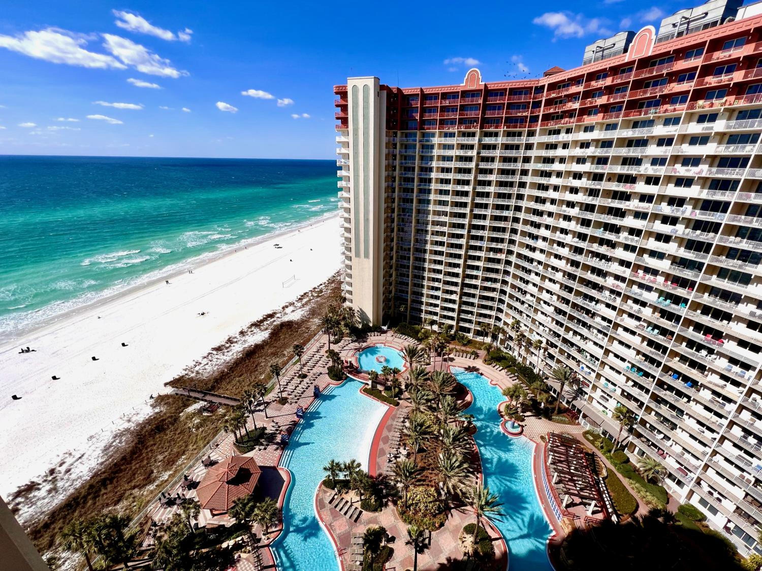 Hotel Shores of Panama Resort, Direct Beachfront, 1 BR plus Bunks! by Dolce Vita Getaways PCB - Image 1