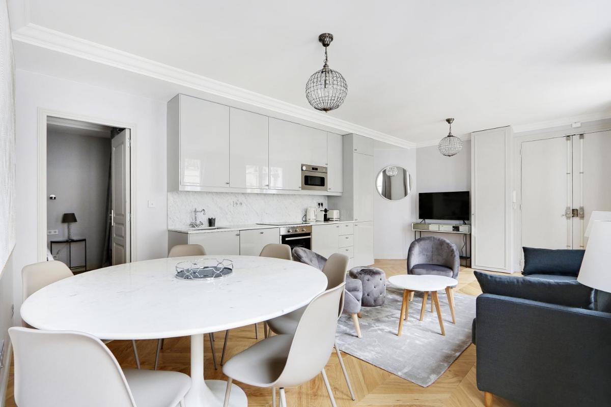 Pick A Flat's Apartments in Opéra Saint Lazarre - Rue de l'Isly