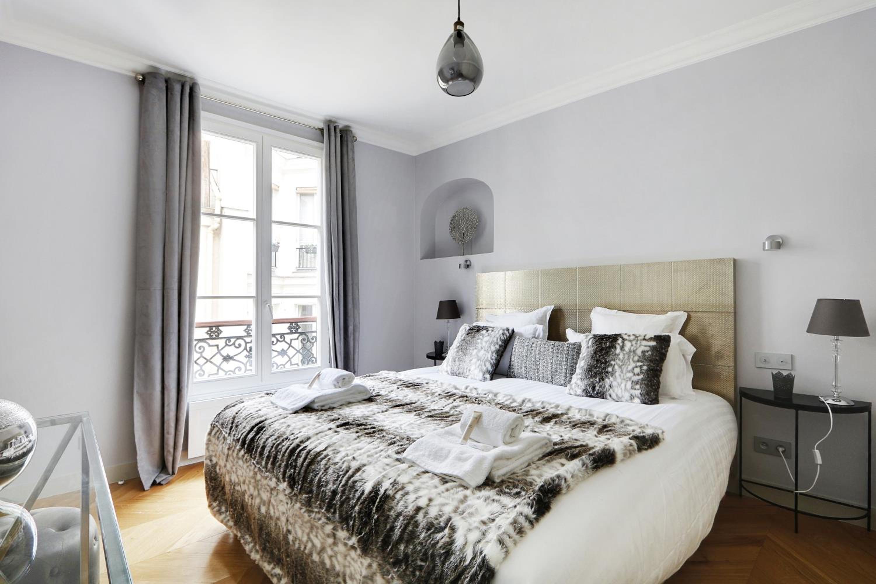 Pick A Flat's Apartments in Opéra Saint Lazarre - Rue de l'Isly