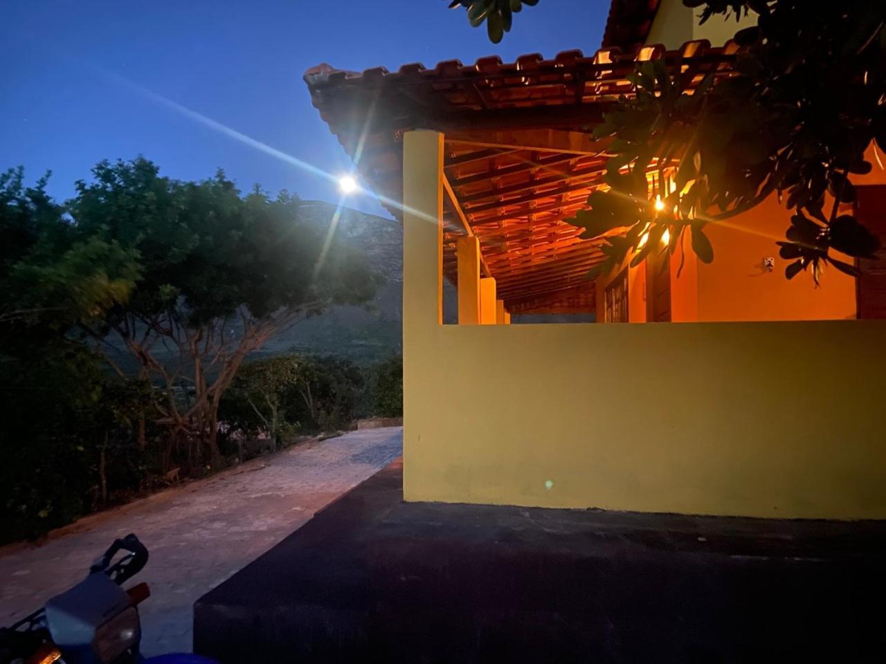 Casa Abaeté Refúgio Exclusivo com Hot Tub, Vista Serra e Acesso ao Vale do Pati