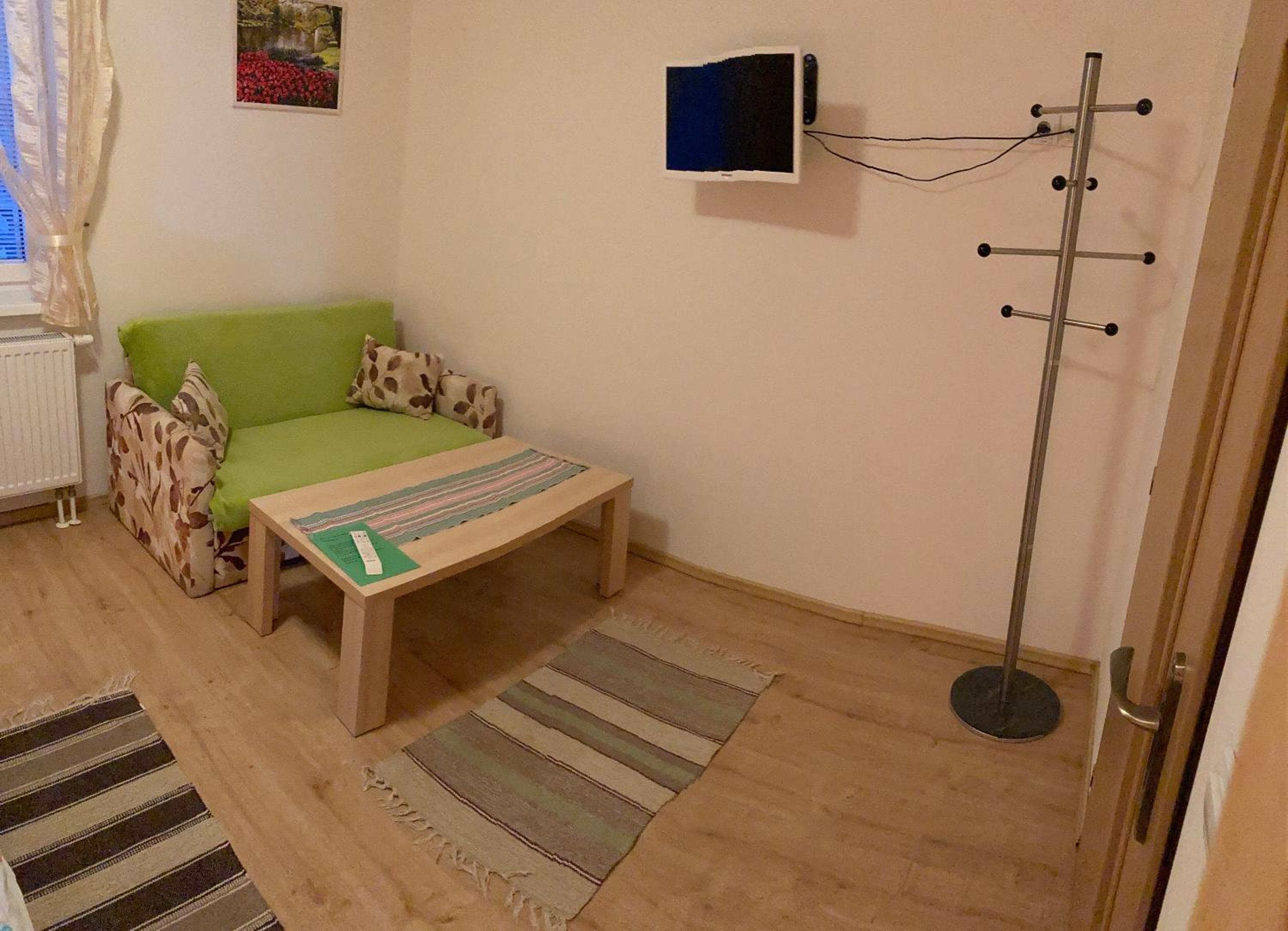 Photo 33