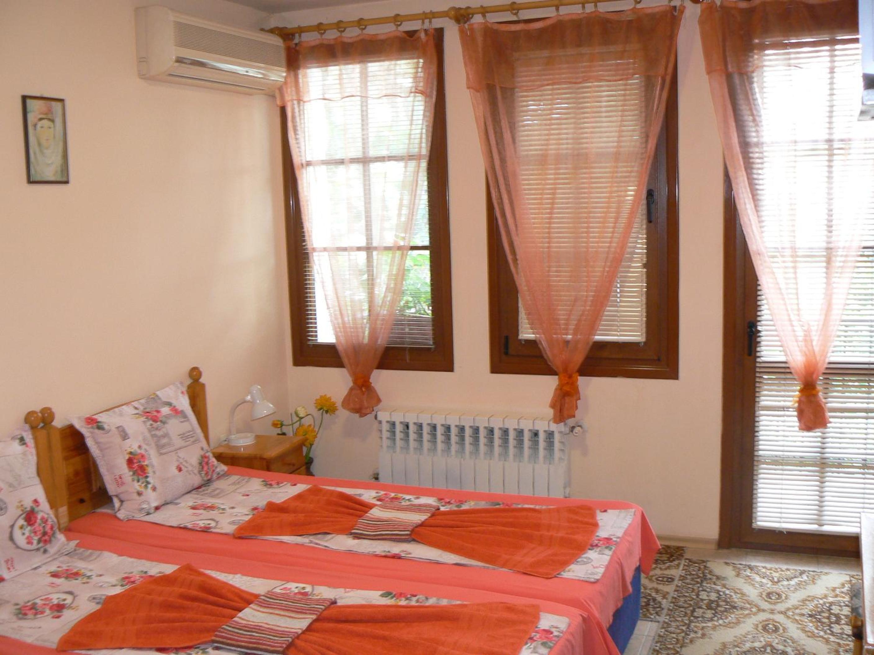 Family Hotel Varusha