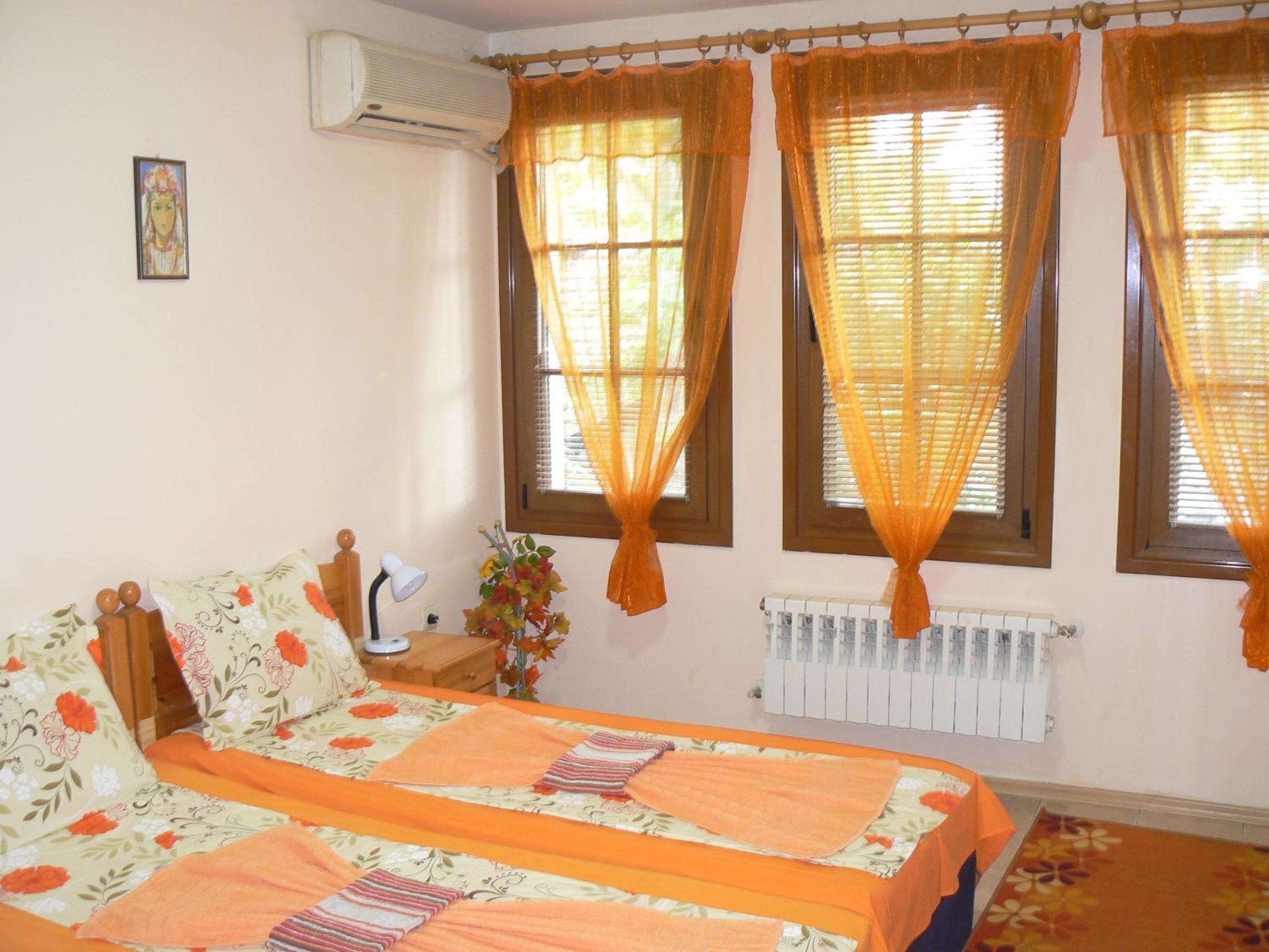 Family Hotel Varusha
