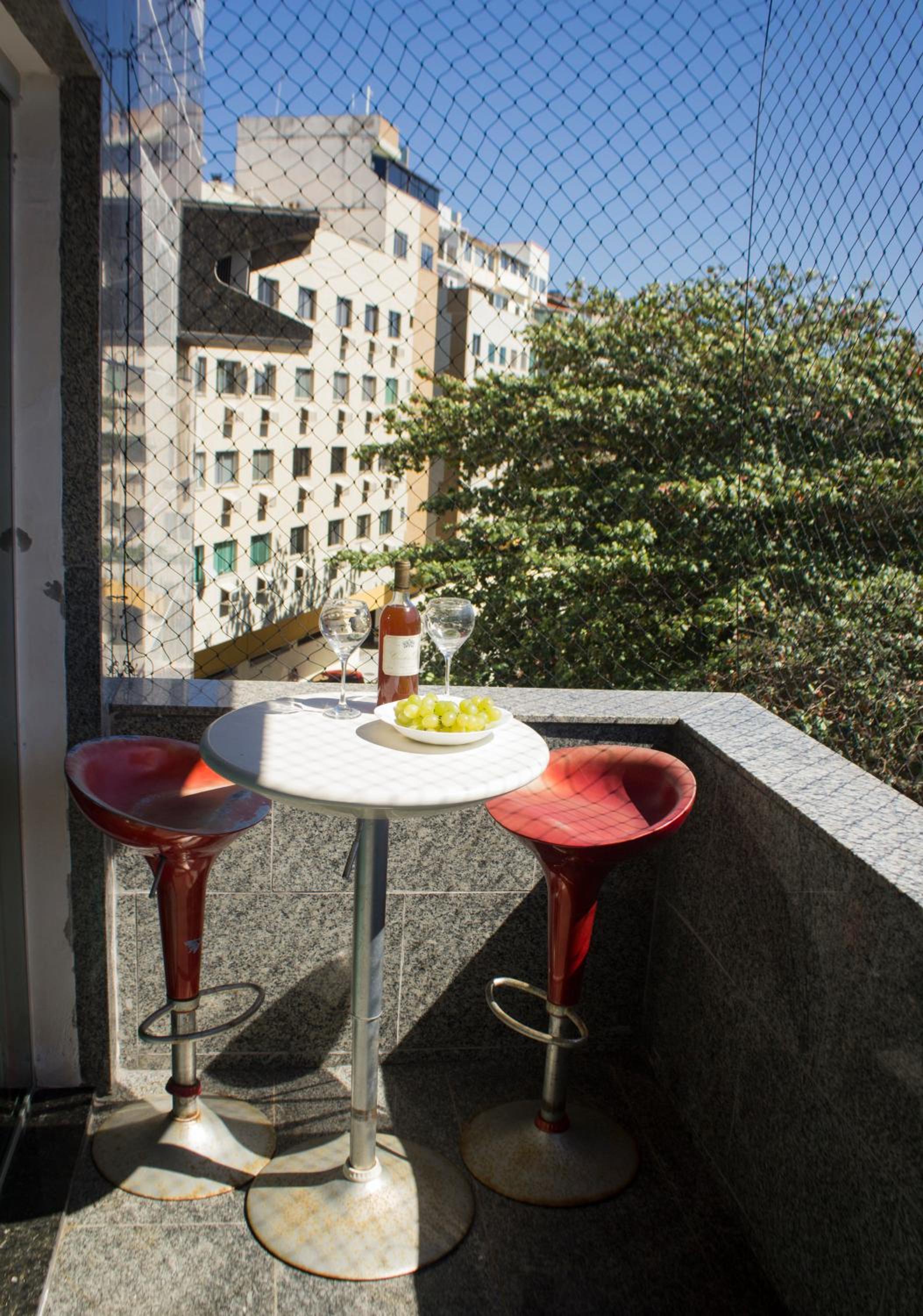 Maravilhoso apartamento de 2 quartos com vista mar