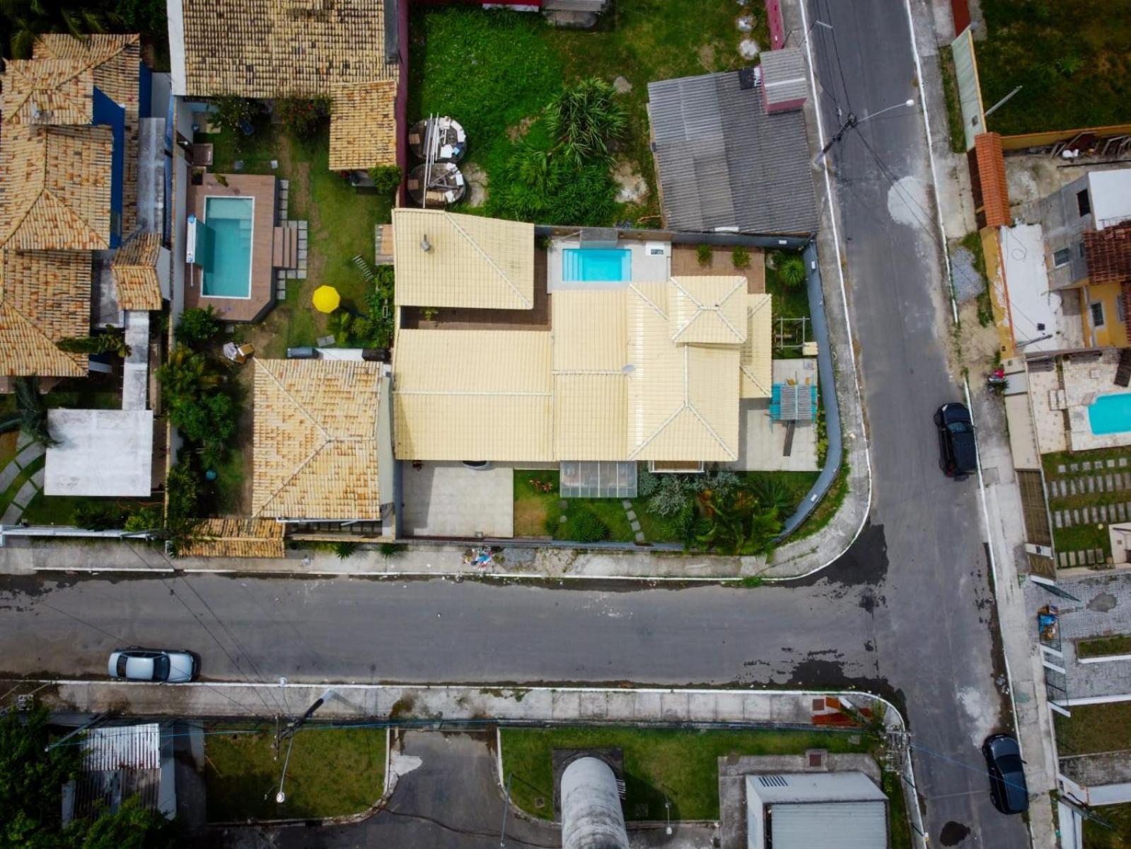 Casa amarela 2km de Geribá-Buzios