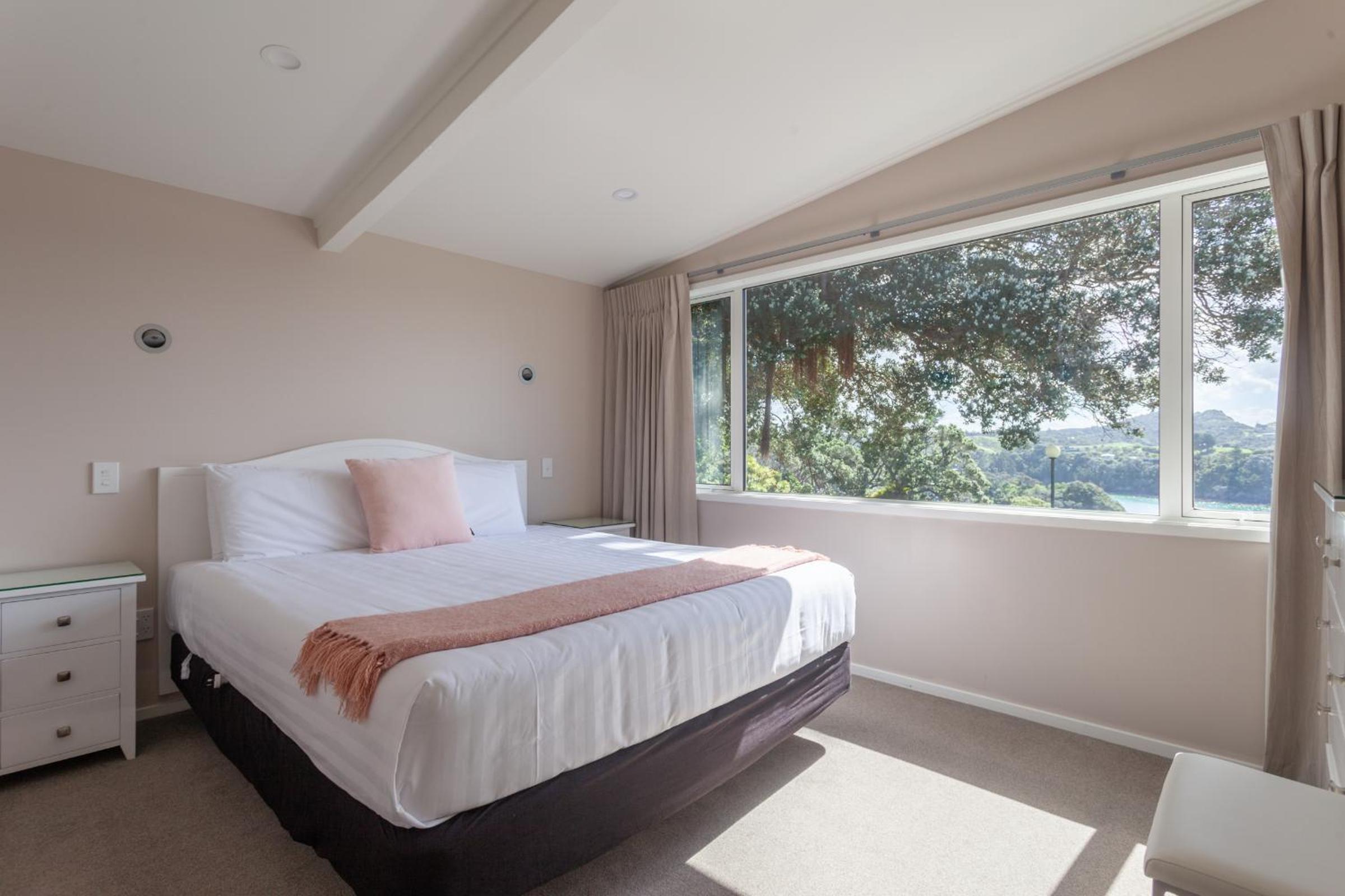 Pacific Rendezvous Resort
