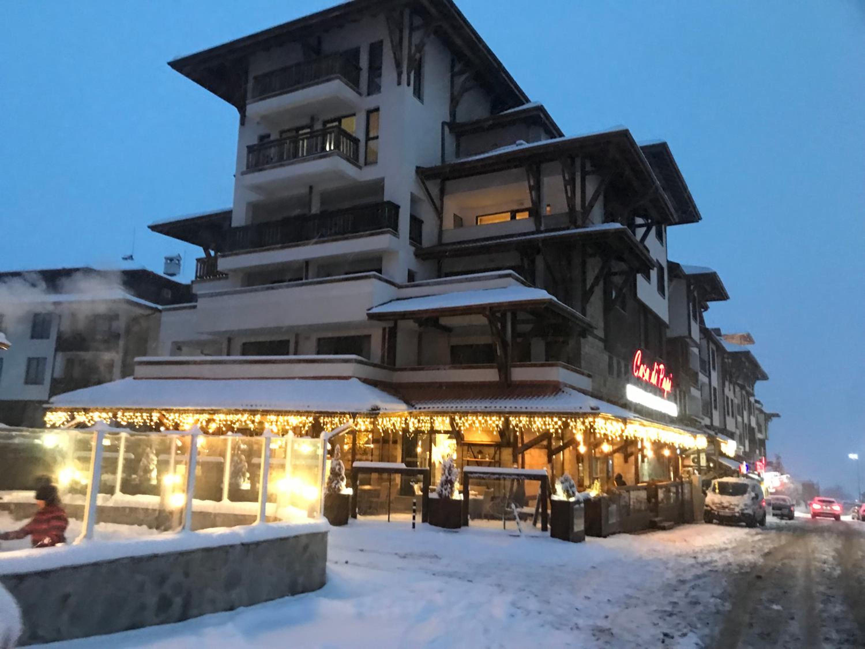 Ski Zone at Gondola, Perfect, Fast WiFi, Quiet, Warm