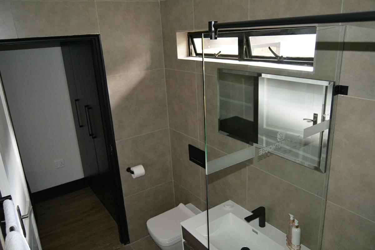 The Guesthouse 6 on Vrede